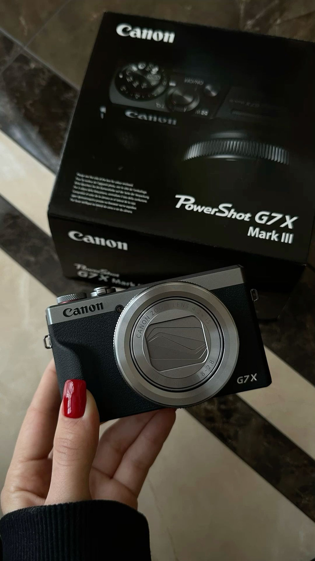 Canon G7X Mark III kutu içeriği | RetroCameraLand