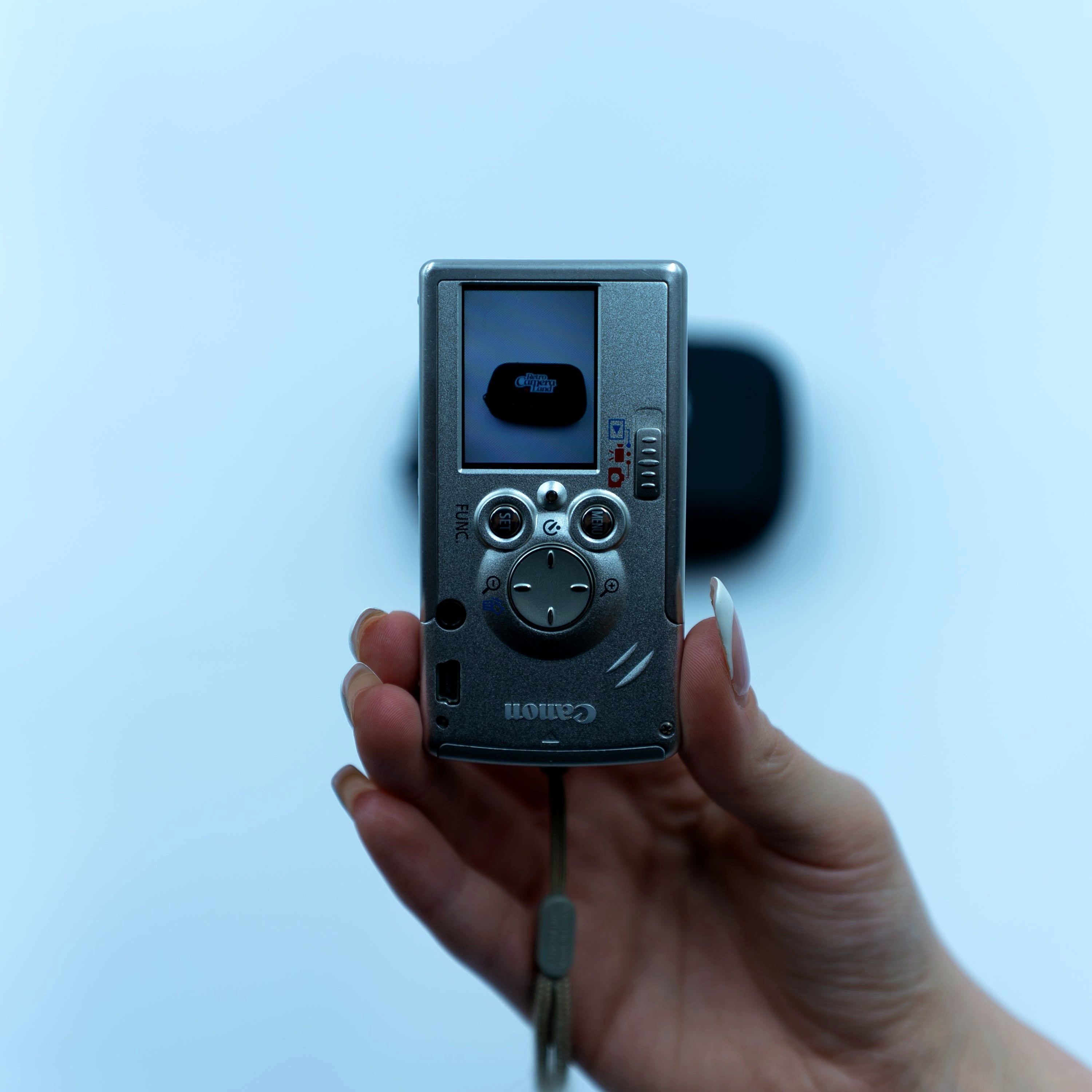 Canon IXUS i