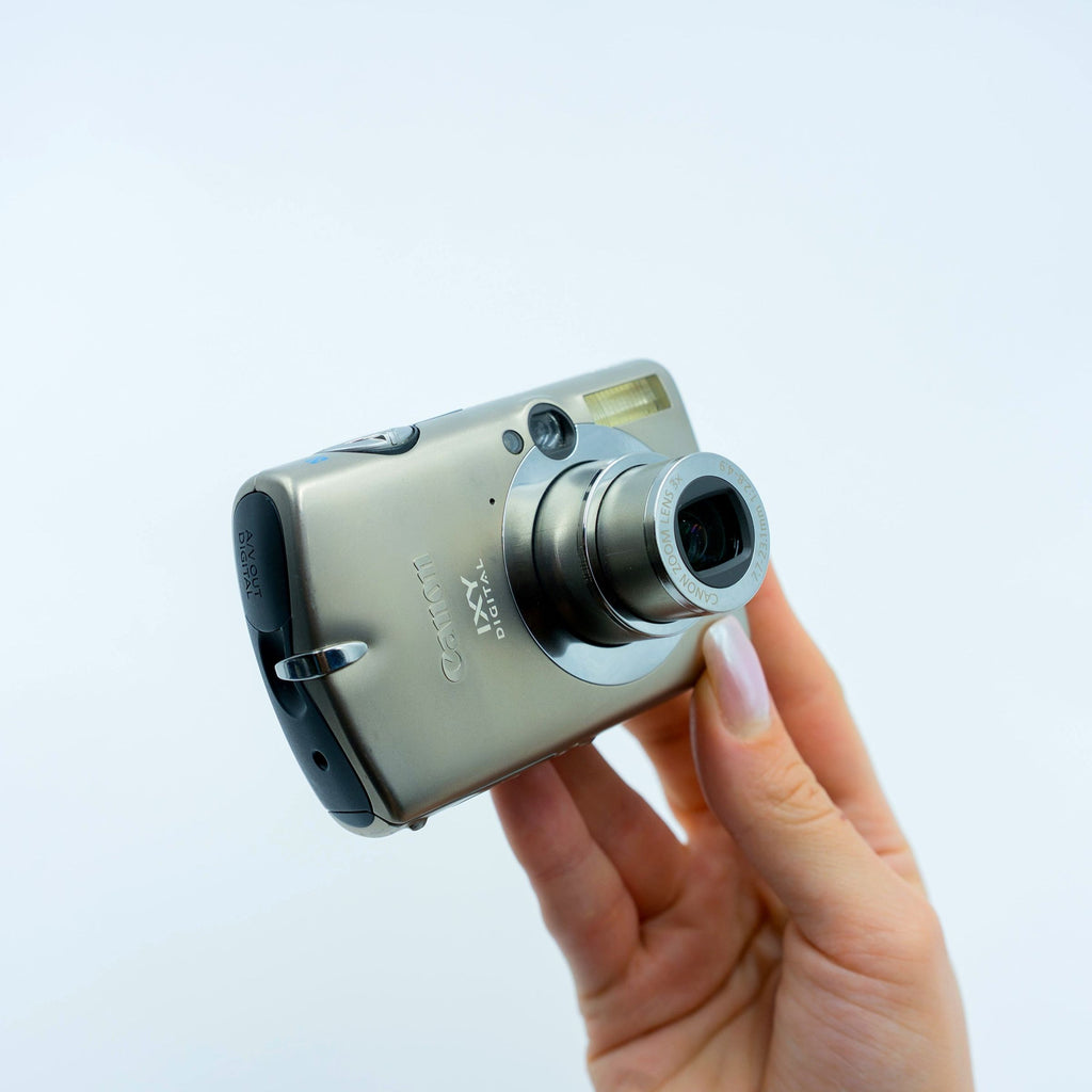 Canon IXY 1000