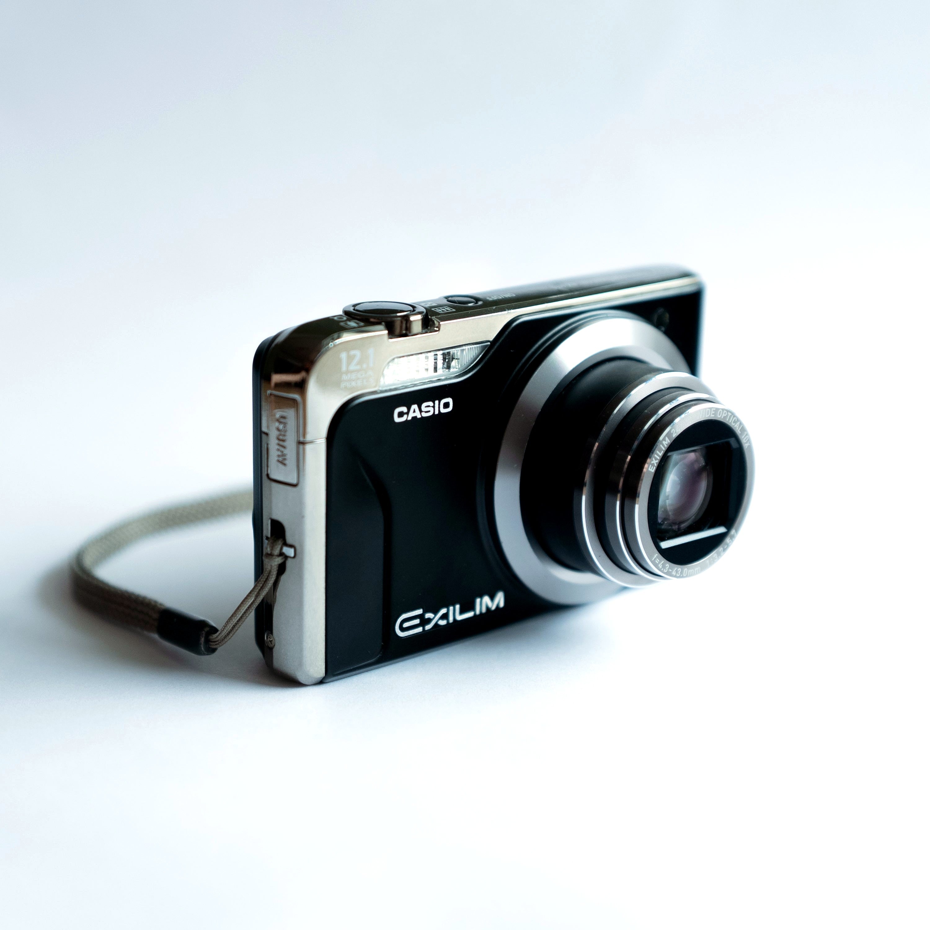 Casio Exilim EX-H10