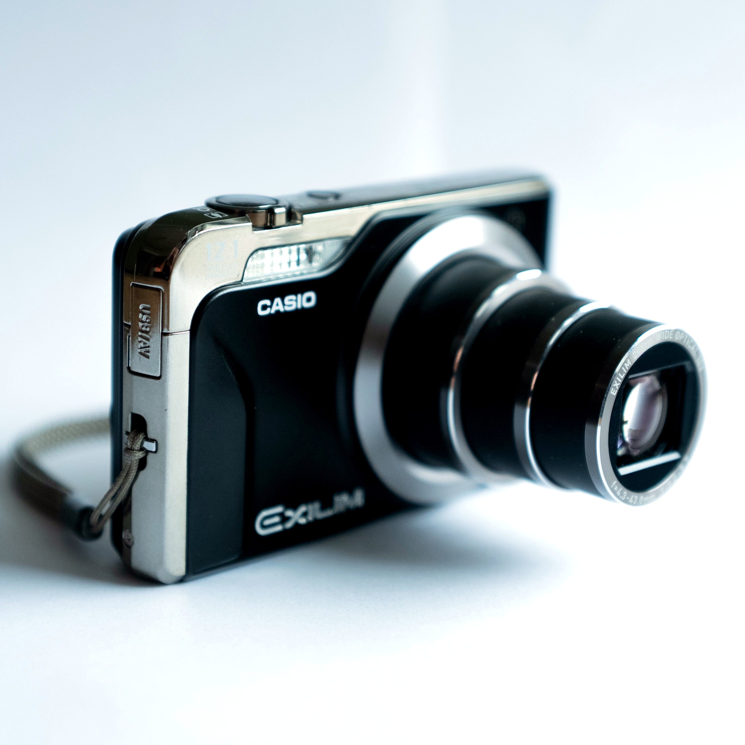 Casio Exilim EX-H10