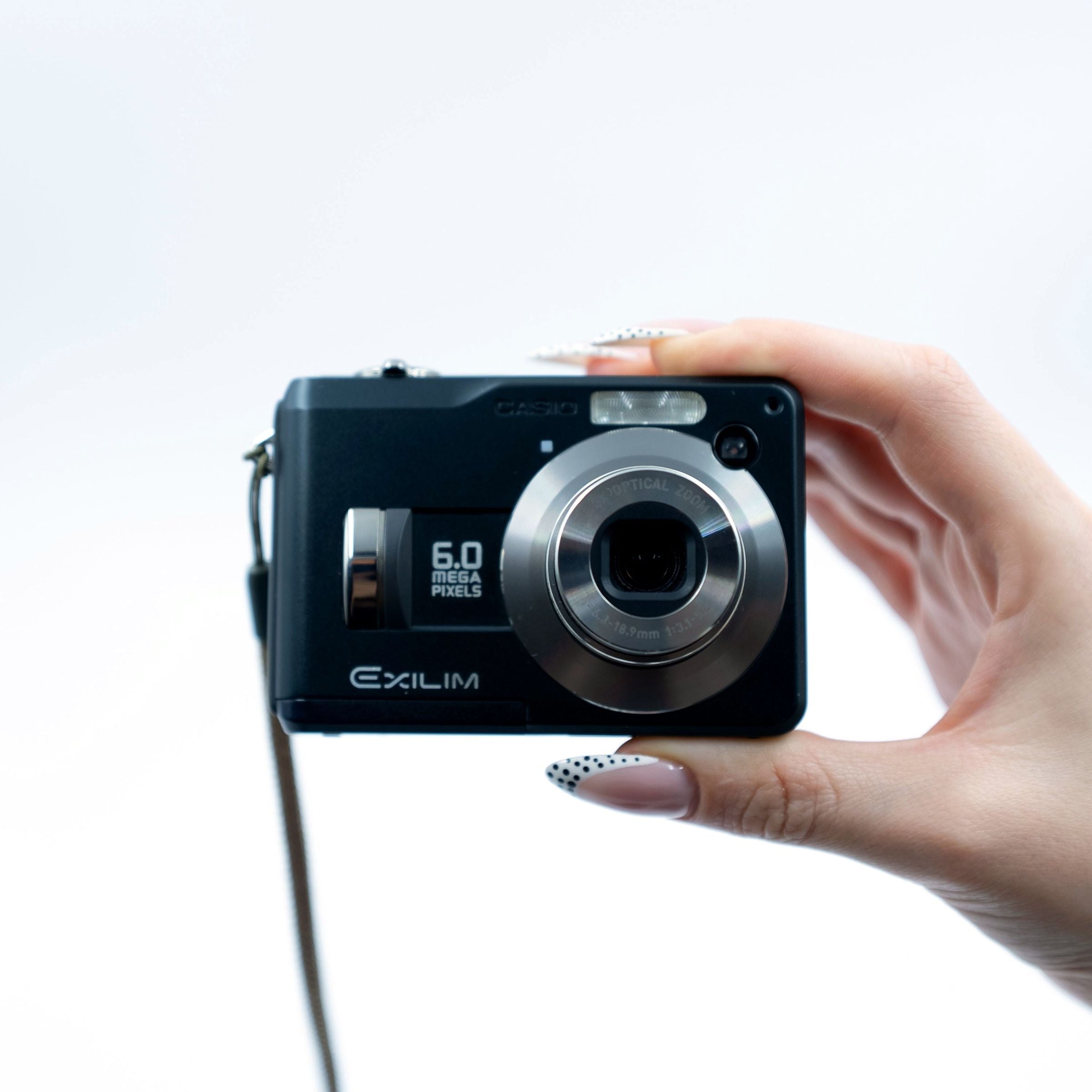Casio Exilim EX-Z110 Retro Dijital Fotoğraf Makinesi – Retro