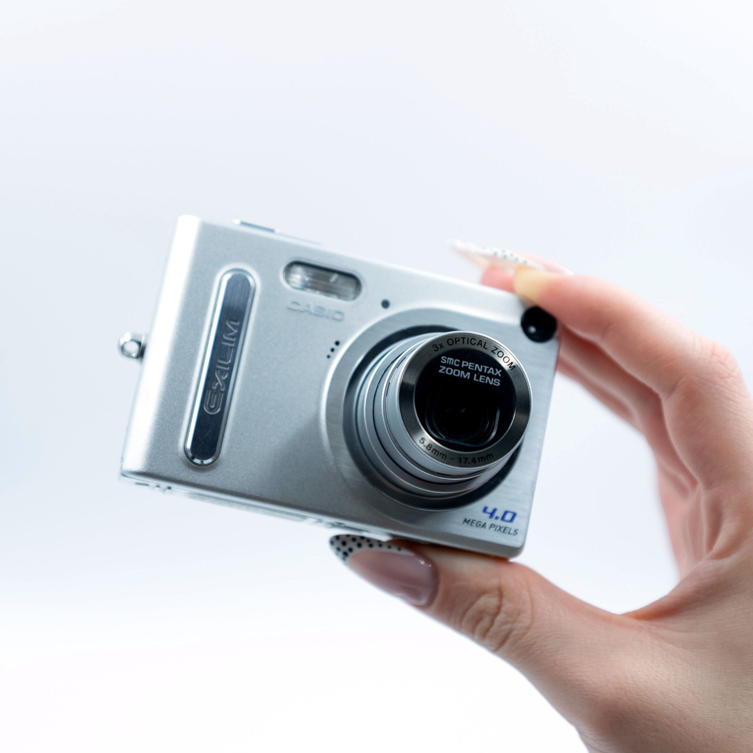 カシオ エクシリム EX-Z4 レトロデジタルカメラ – Retro Camera Land