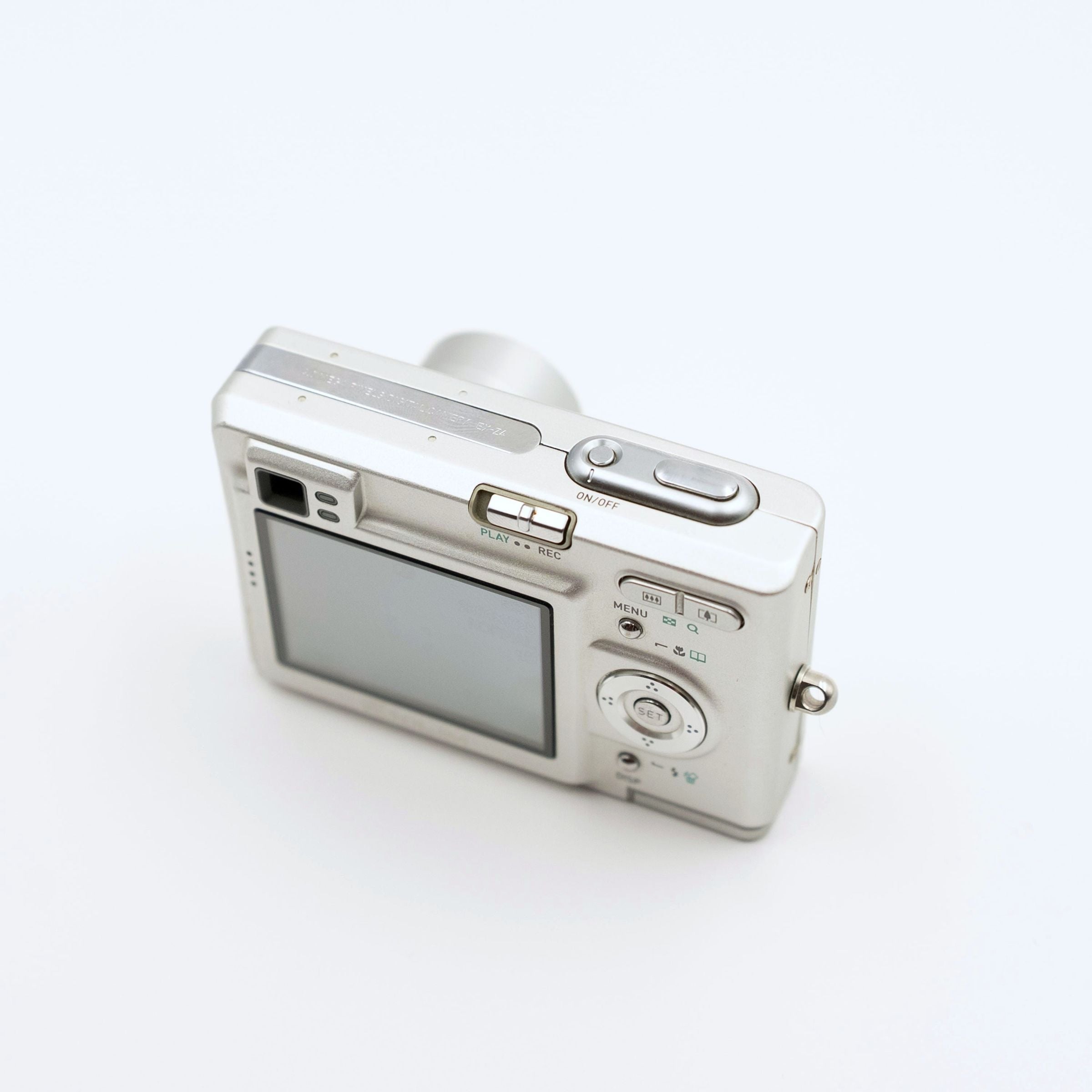 カシオ エクシリム EX-Z4 レトロデジタルカメラ – Retro Camera Land