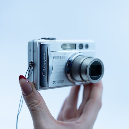 Traveler DC-830 | Retro Dijital Kamera | RetroCameraLand