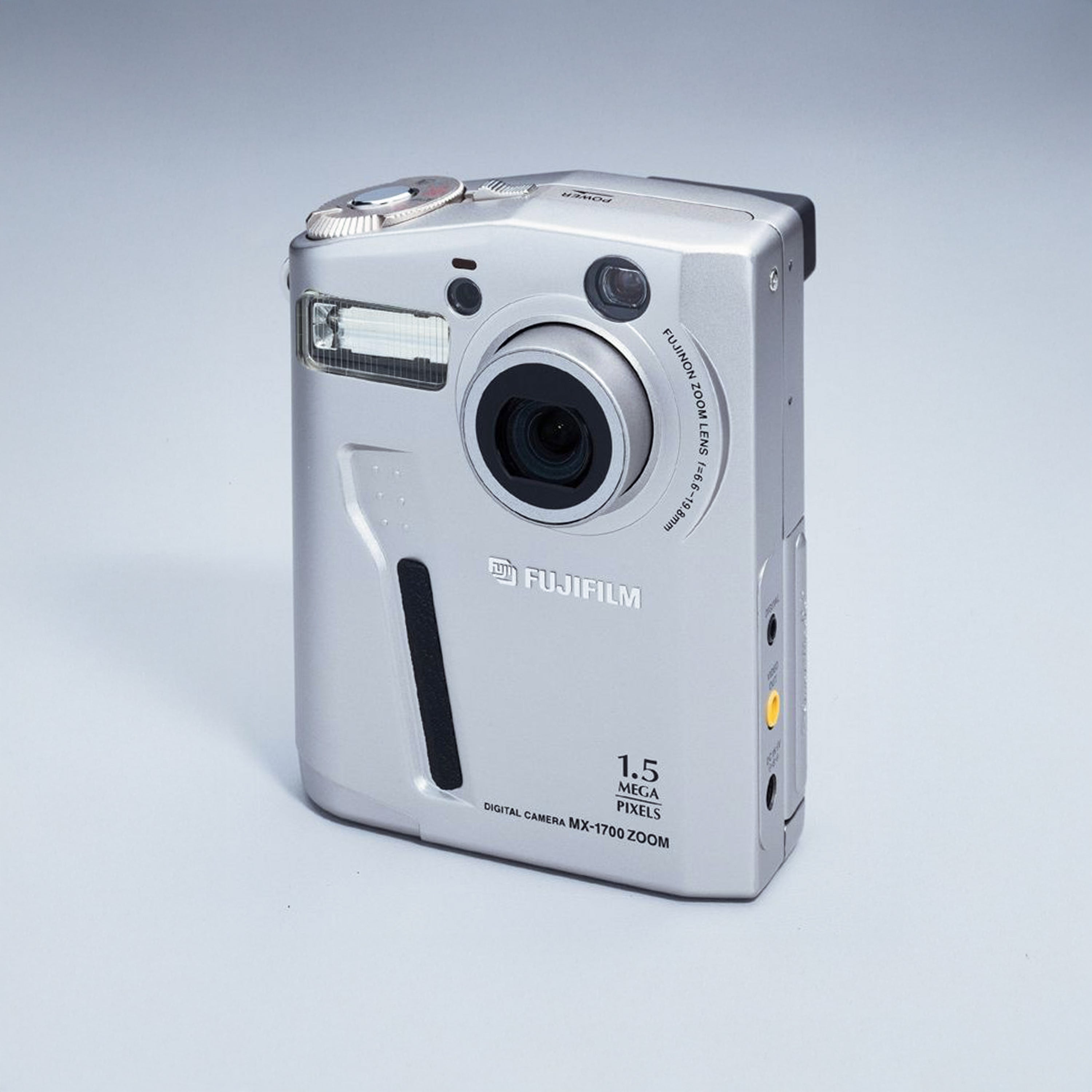 Fujifilm FinePix 1700Z