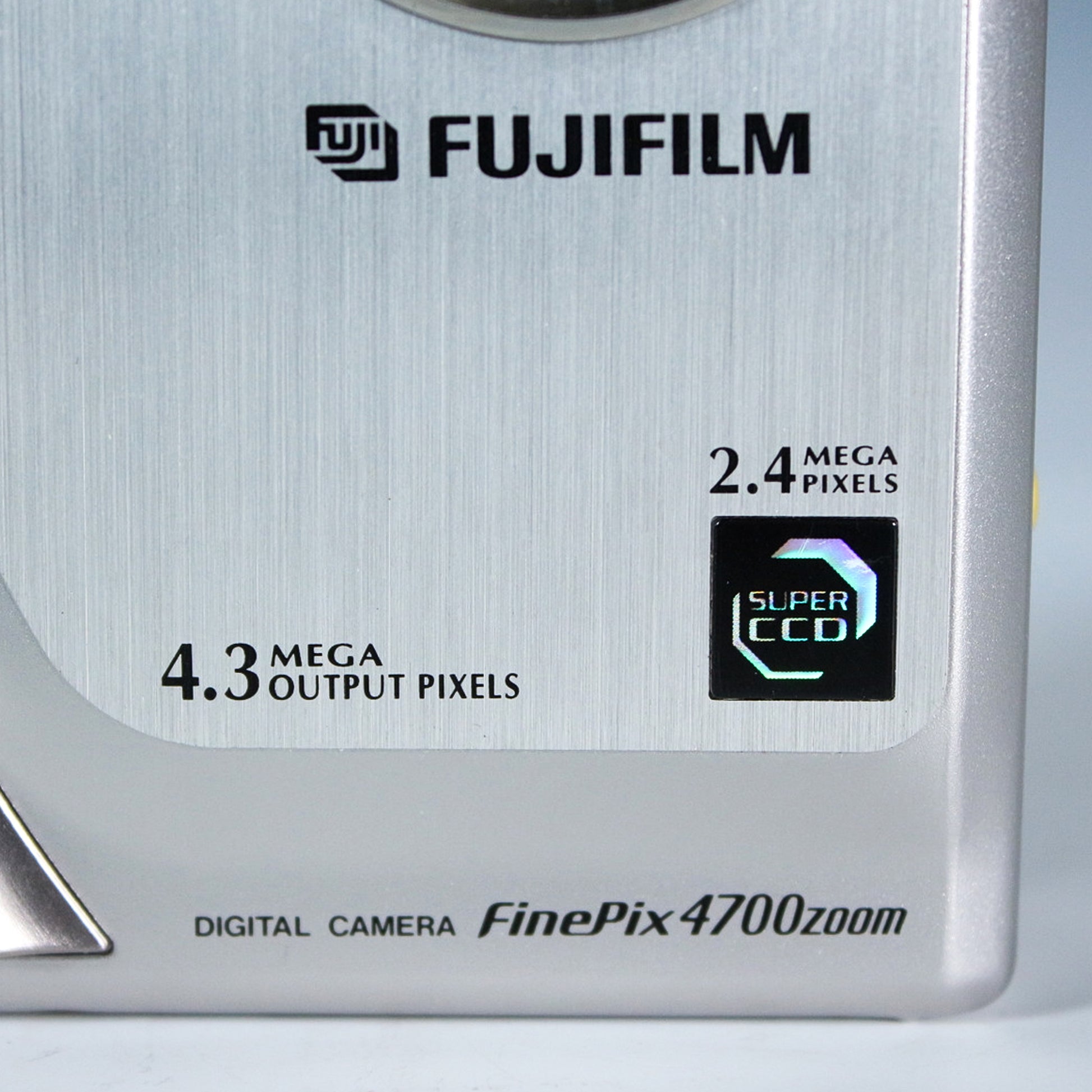 Fujifilm FinePix 4700 Zoom