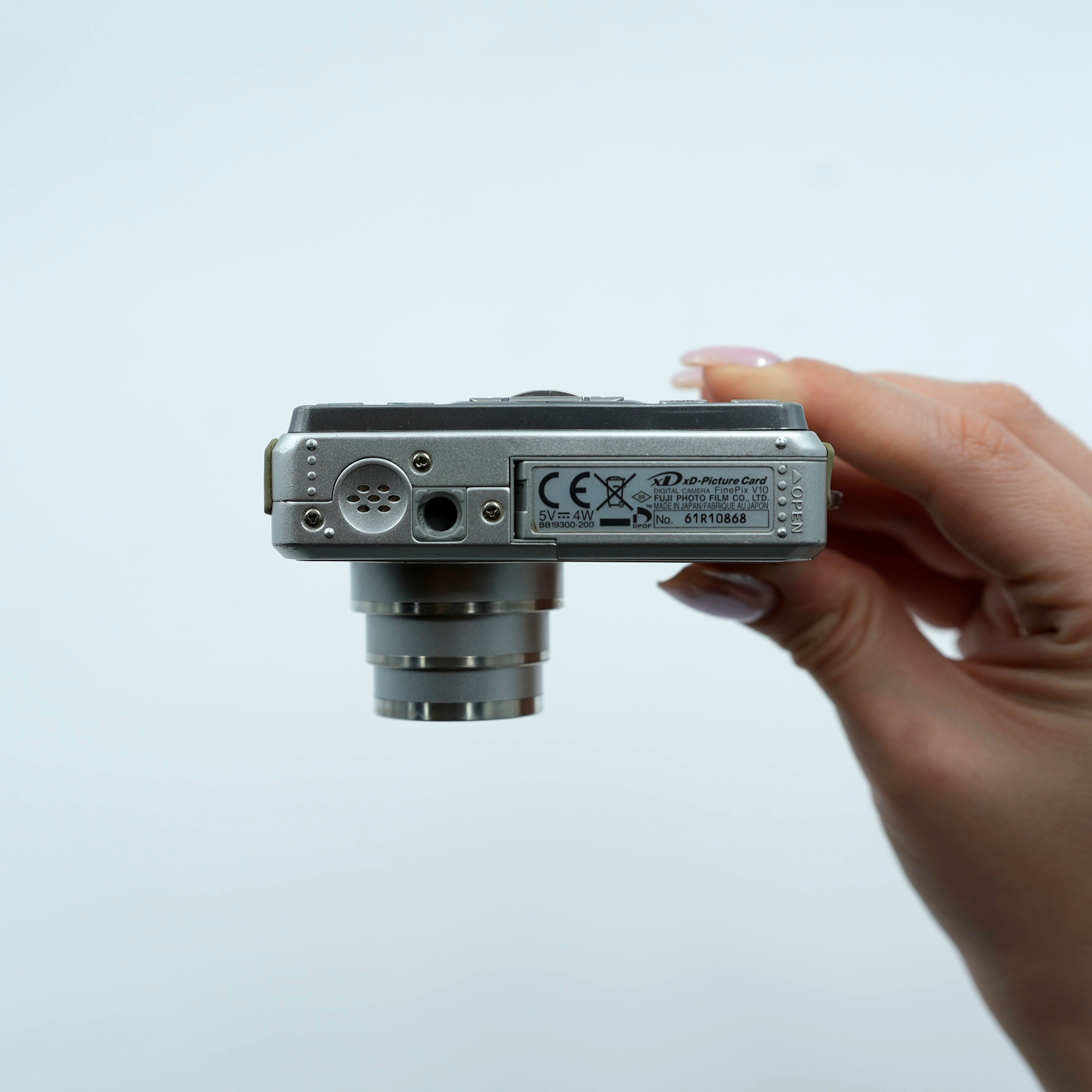 Fujifilm FinePix V10