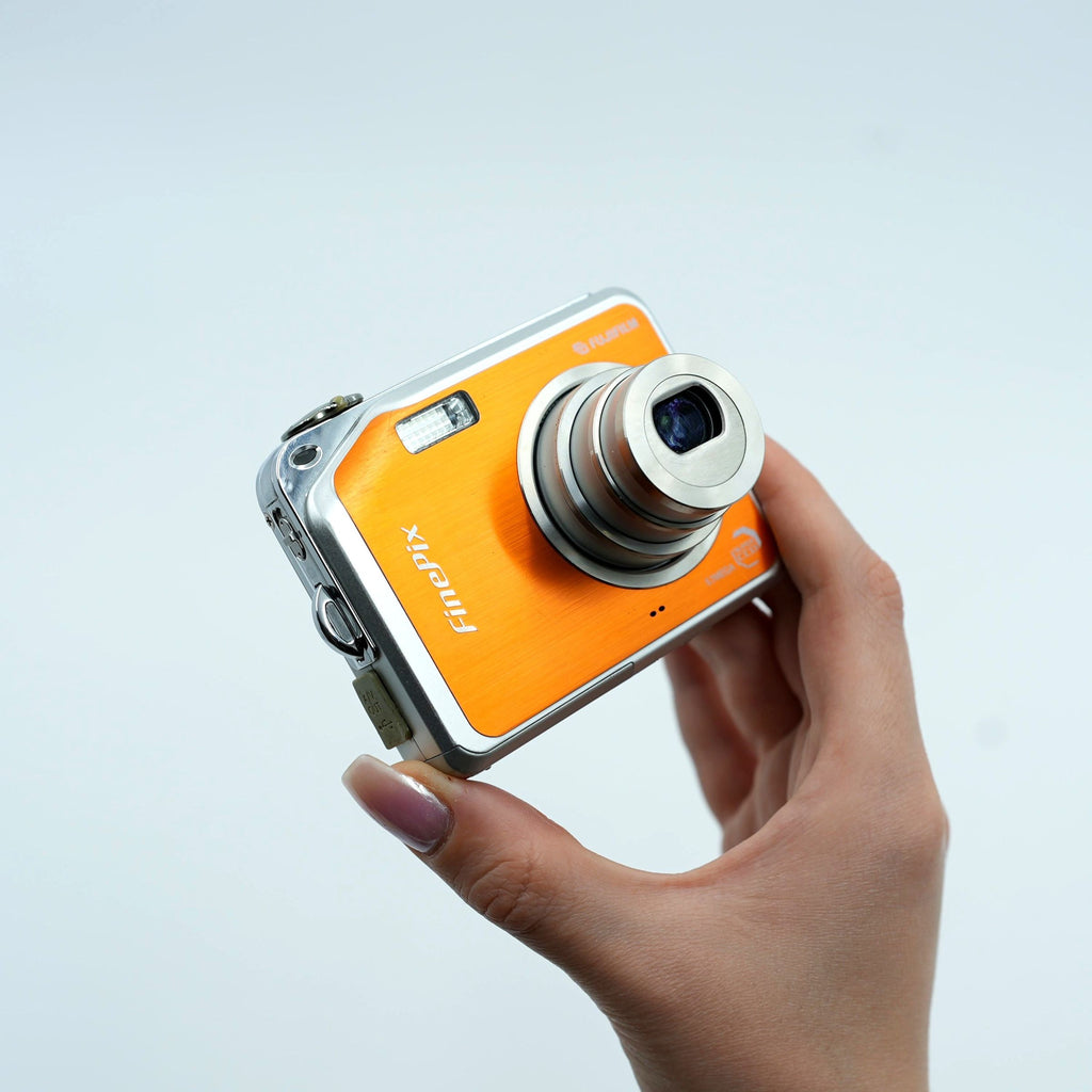 Fujifilm FinePix V10
