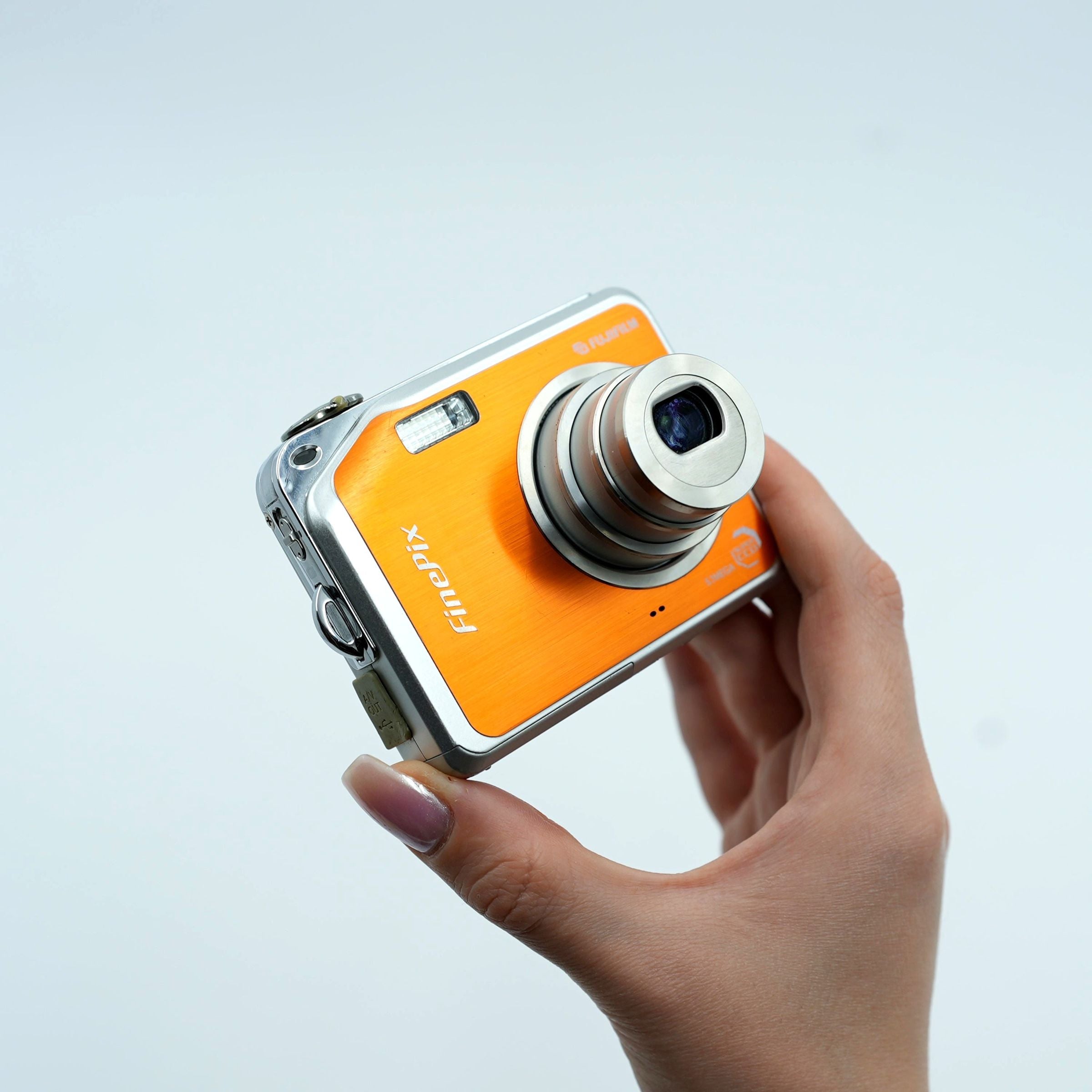 Fujifilm FinePix V10