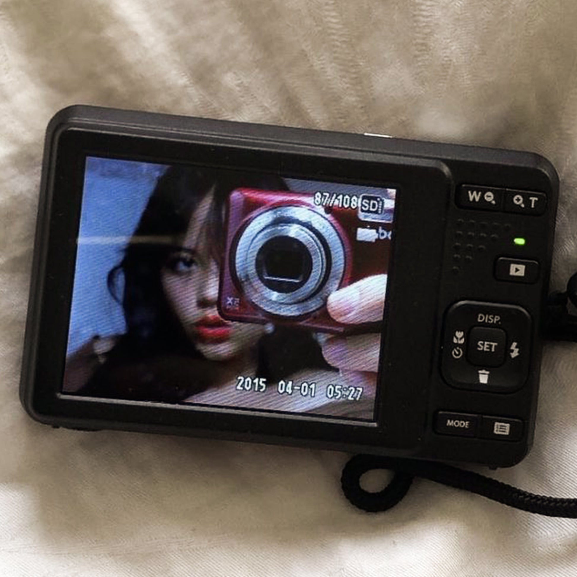 Kodak Pixpro FZ55 Dijital Fotoğraf Makinesi (Kırmızı)