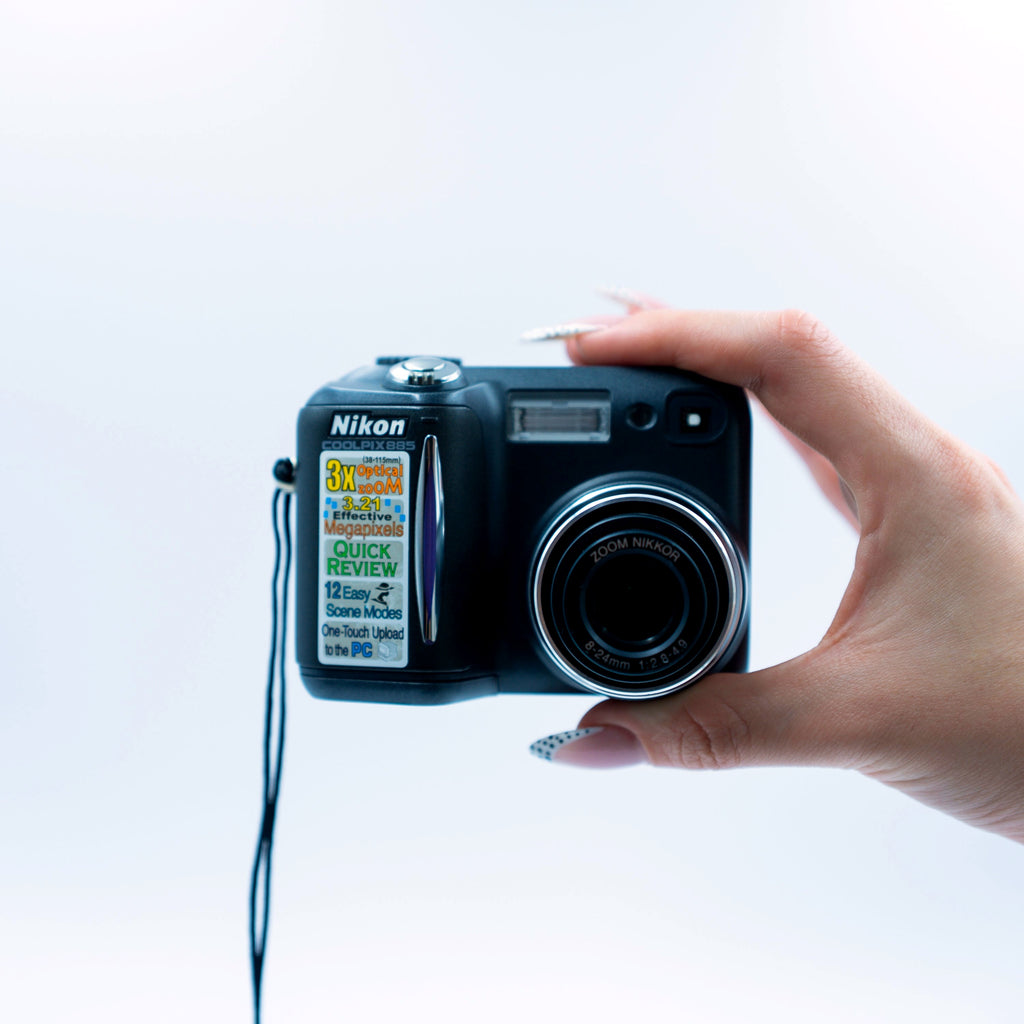 Nikon Coolpix 885