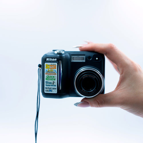 Nikon Coolpix 885