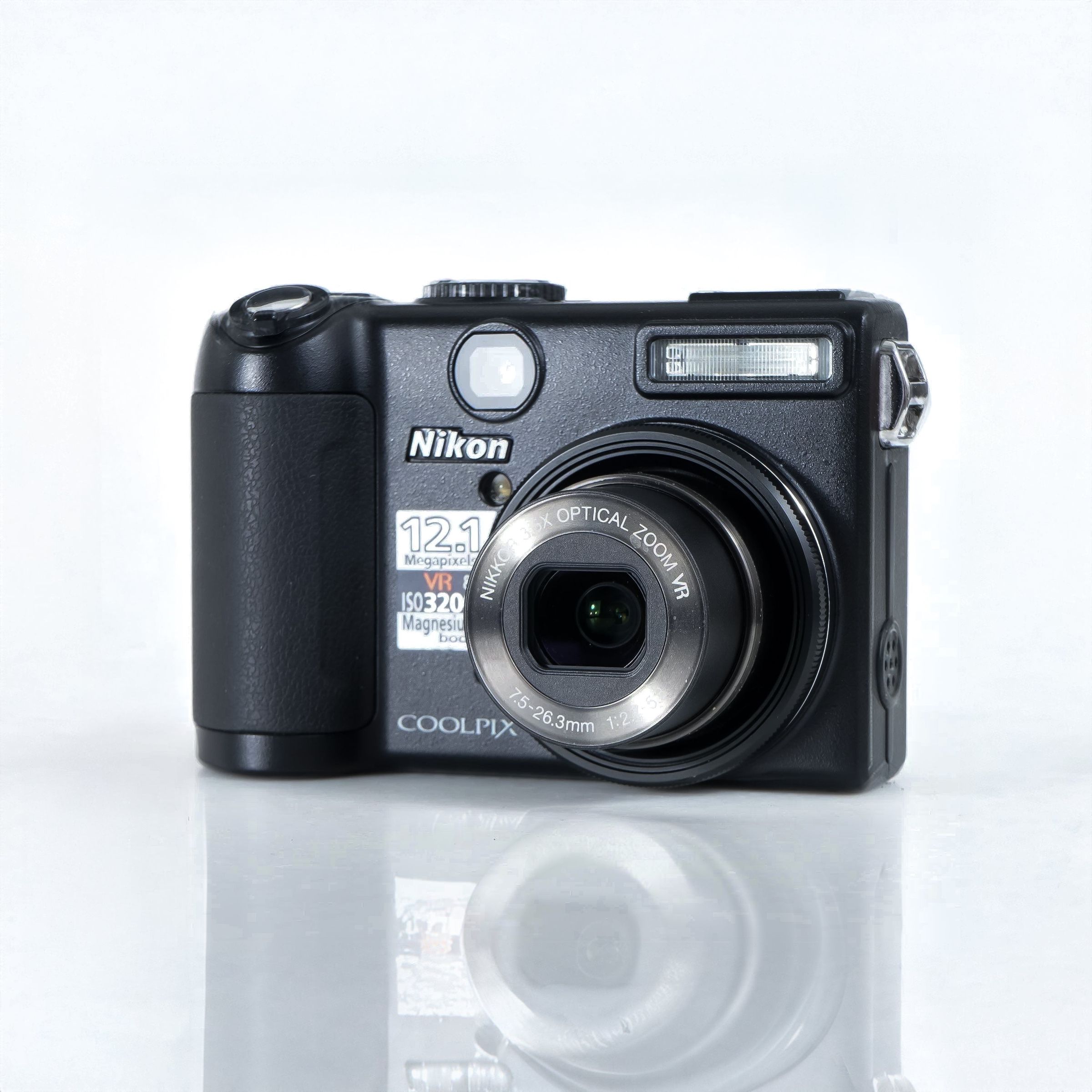Nikon Coolpix P5100 レトロデジタルカメラ – Retro Camera Land