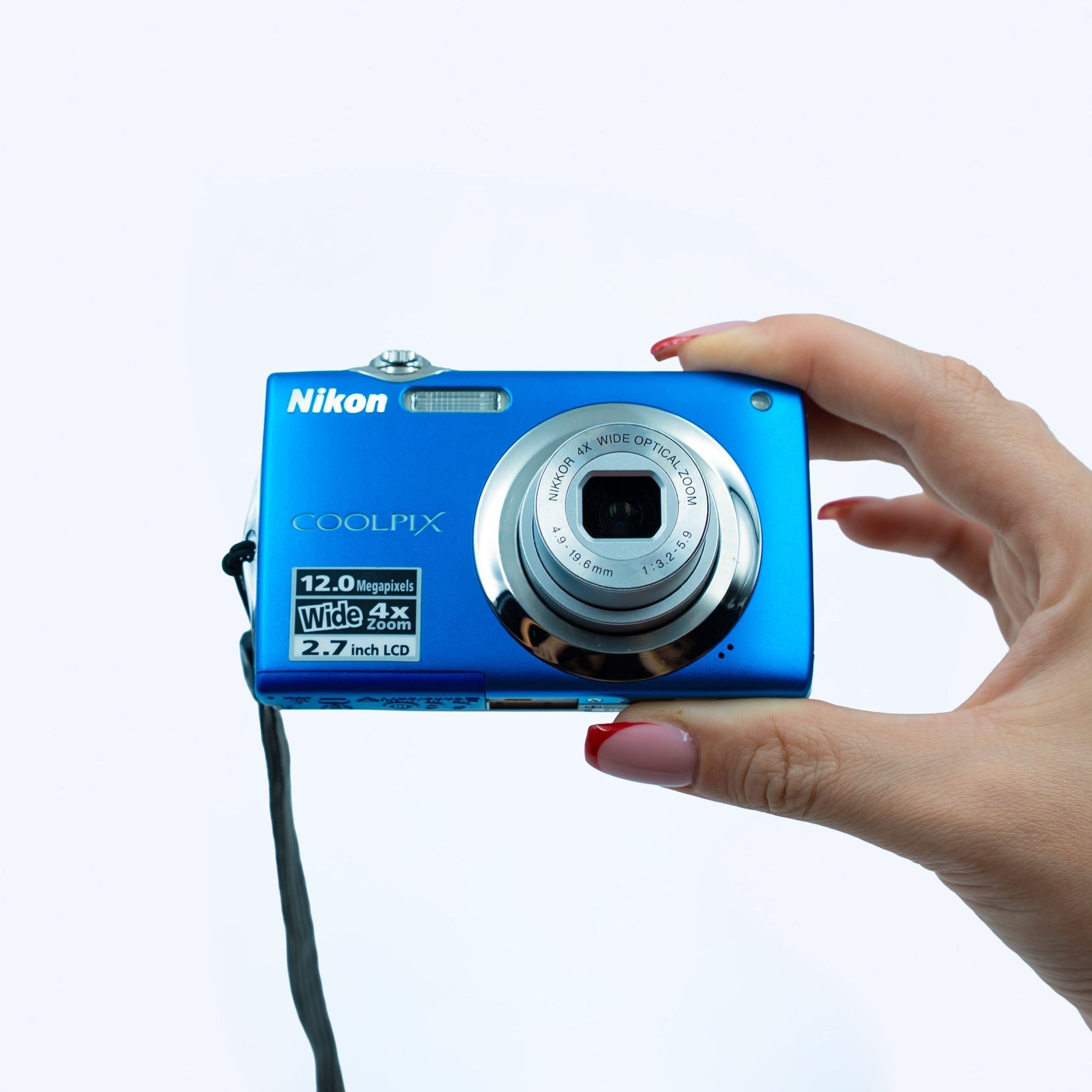 Nikon Coolpix S3000
