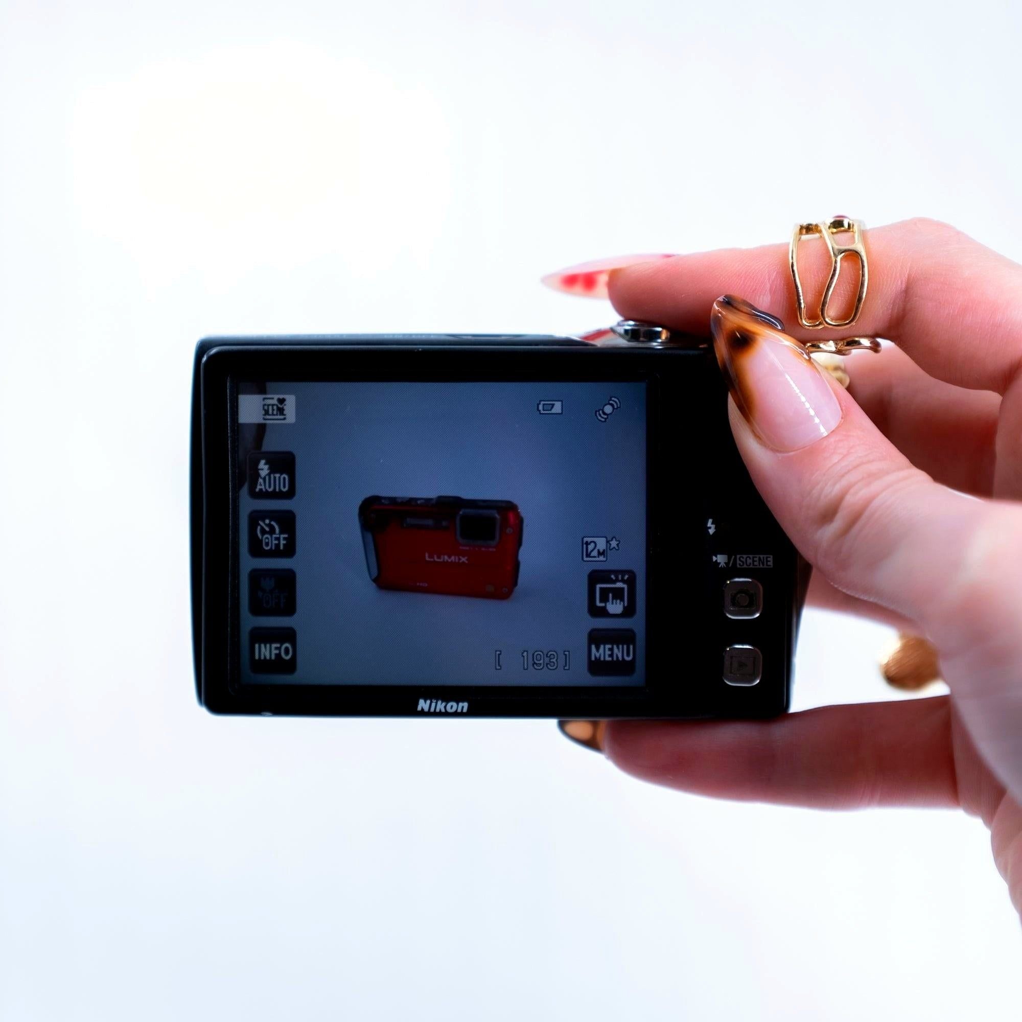 Nikon Coolpix S4000 Retro Dijital Fotoğraf Makinesi – Retro Camera