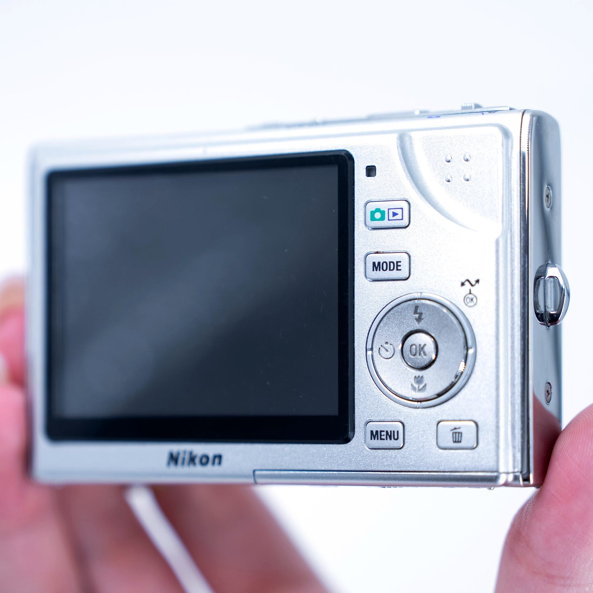 Nikon Coolpix S9