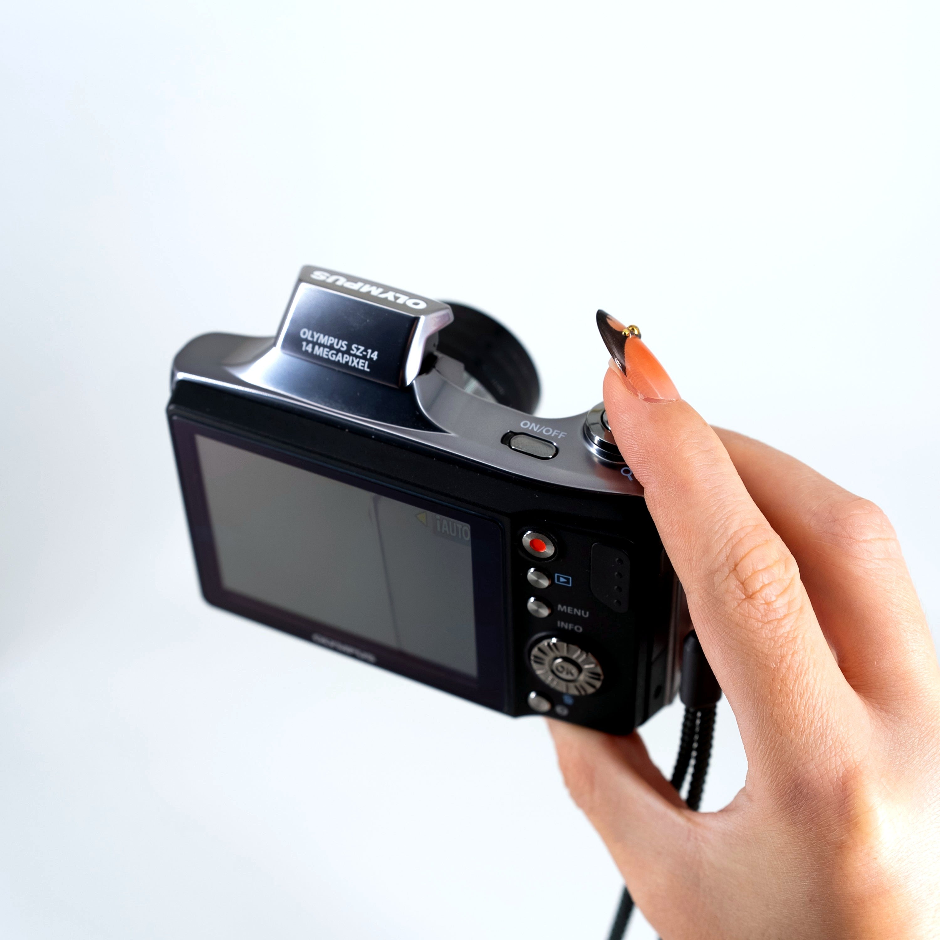Olympus SZ-14