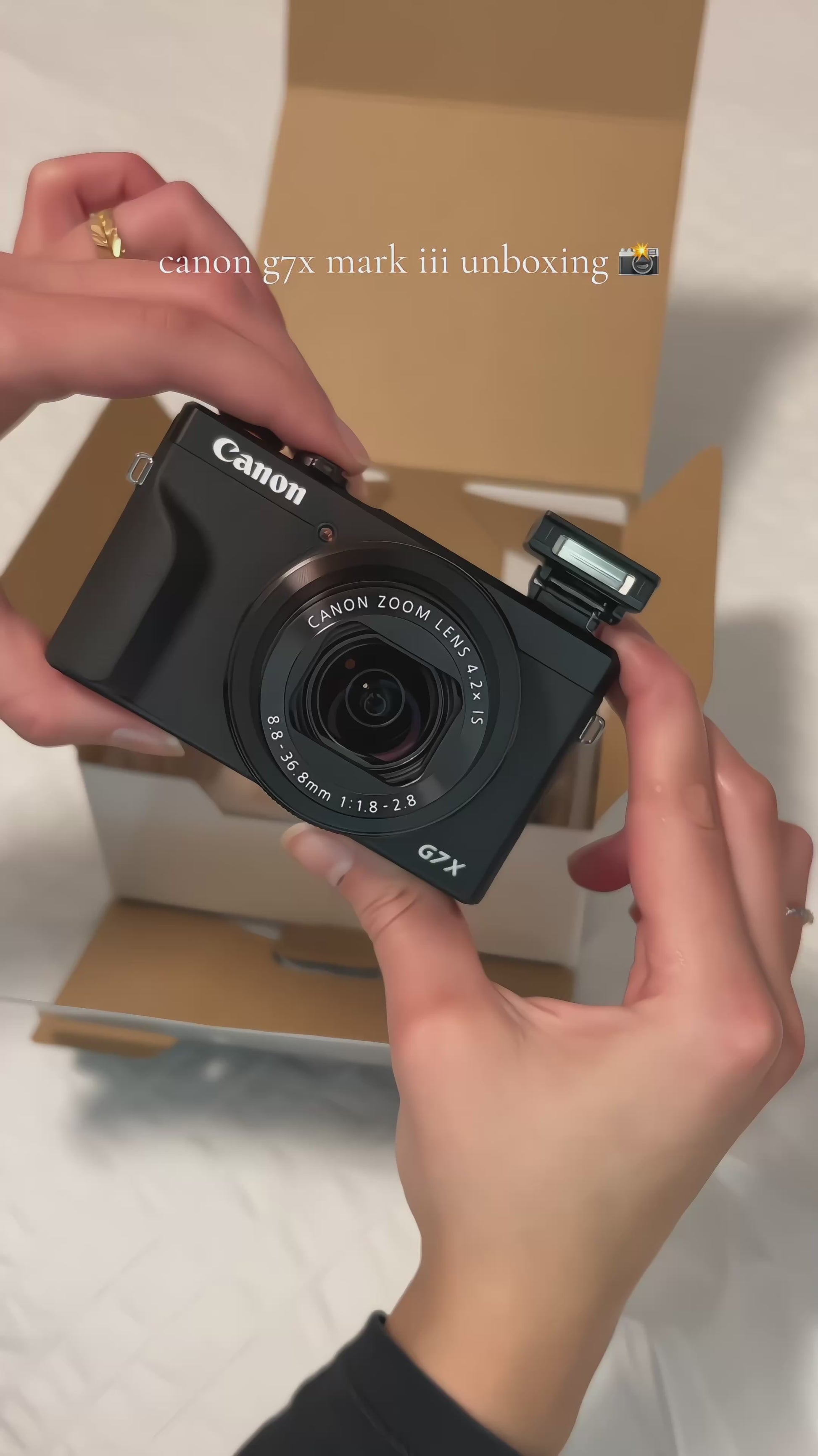Canon G7X Mark III