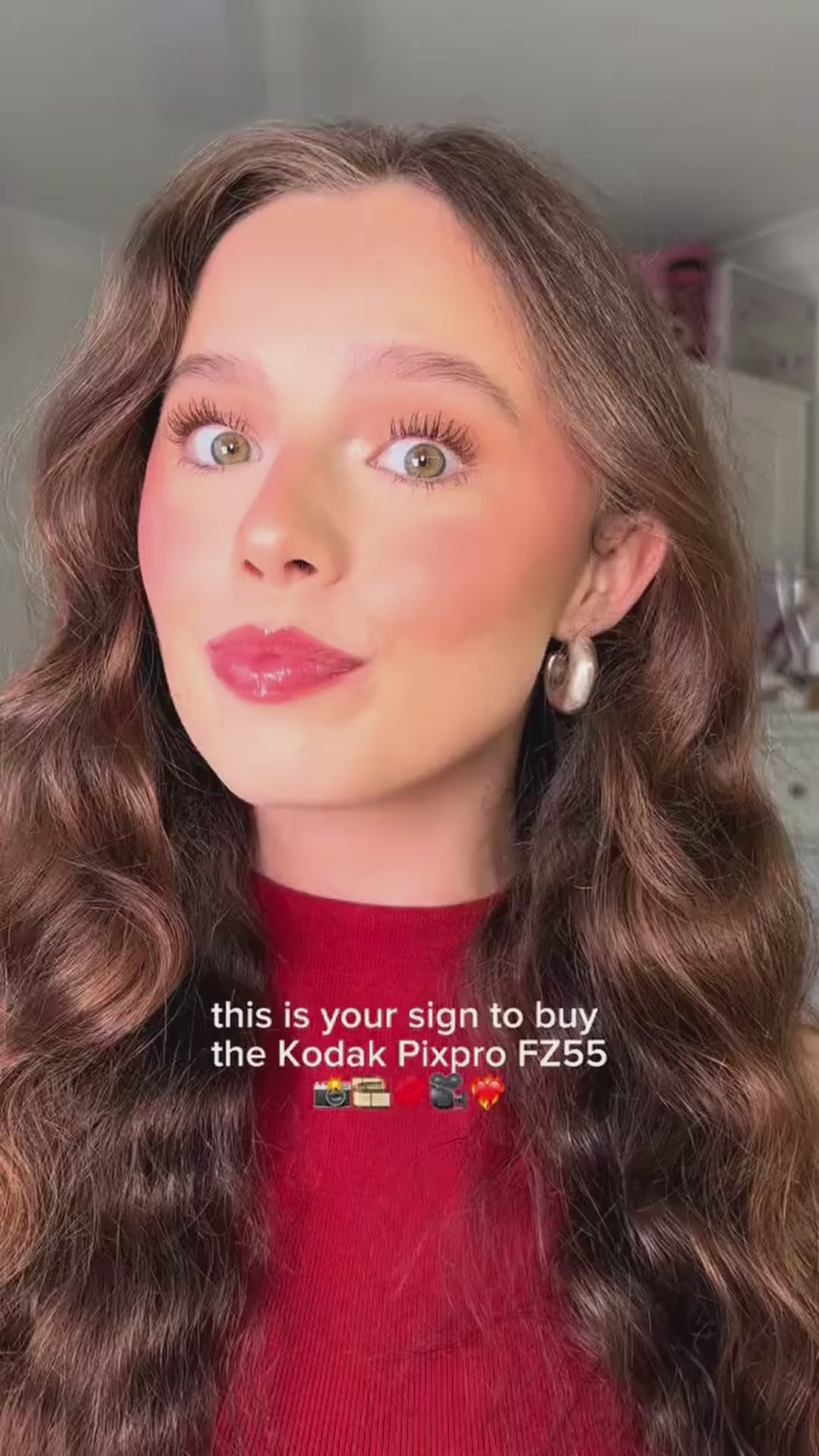 Kodak Pixpro FZ55 Dijital Fotoğraf Makinesi (Kırmızı)