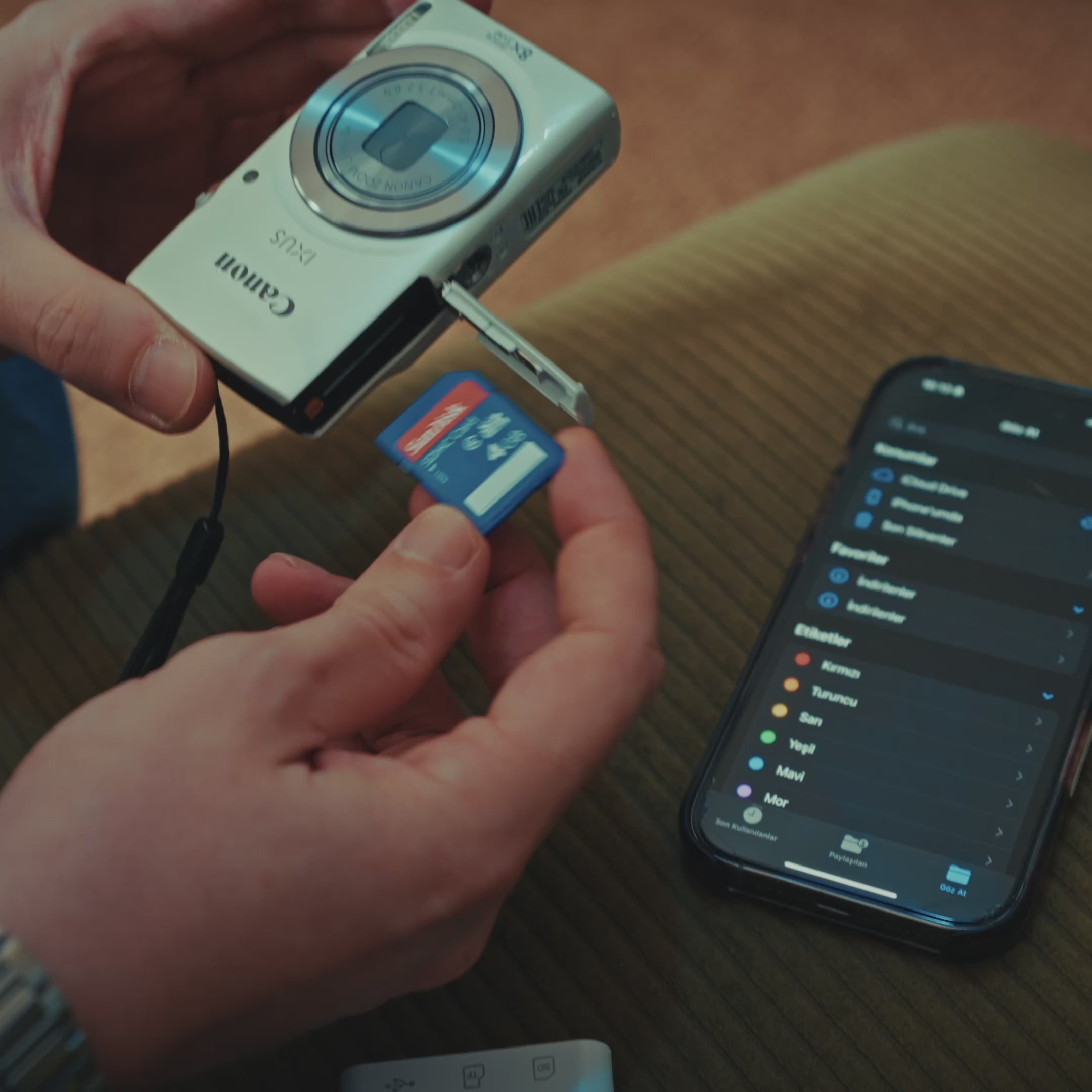 USB-C 3-in-1 Card Reader — SD / MicroSD / USB