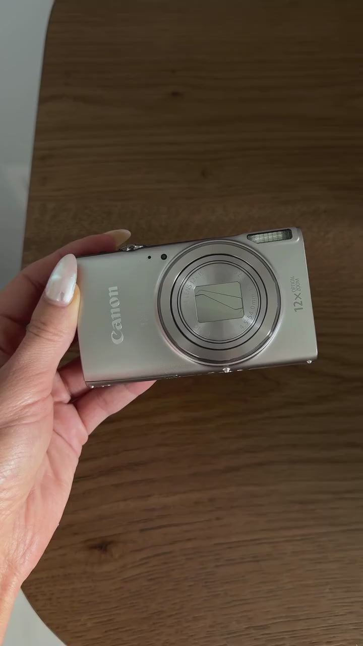 Canon IXUS 285 HS | Retro Digital Camera (Zero)