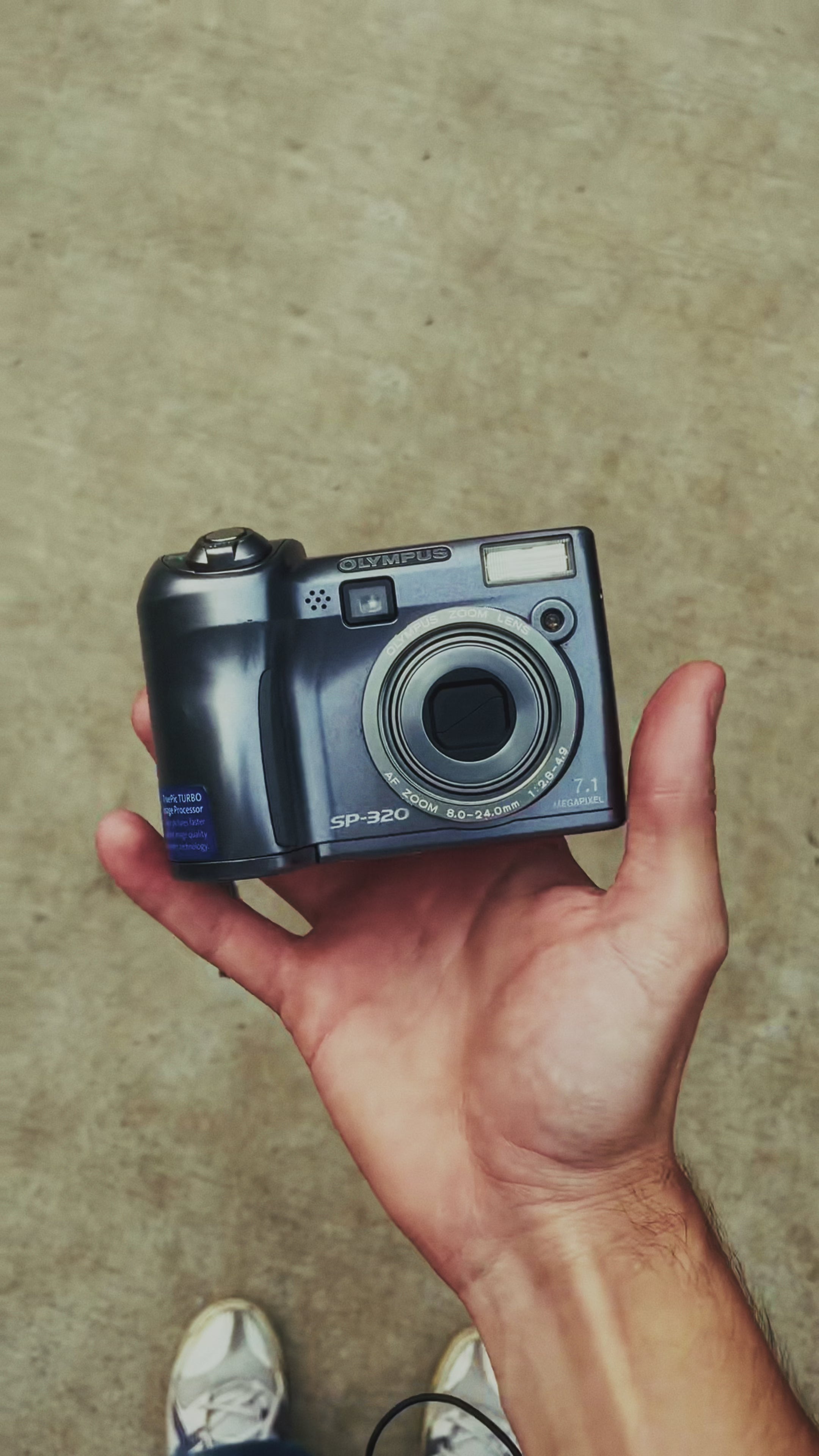 オリンパス SP-320 レトロデジタルカメラ – Retro Camera Land