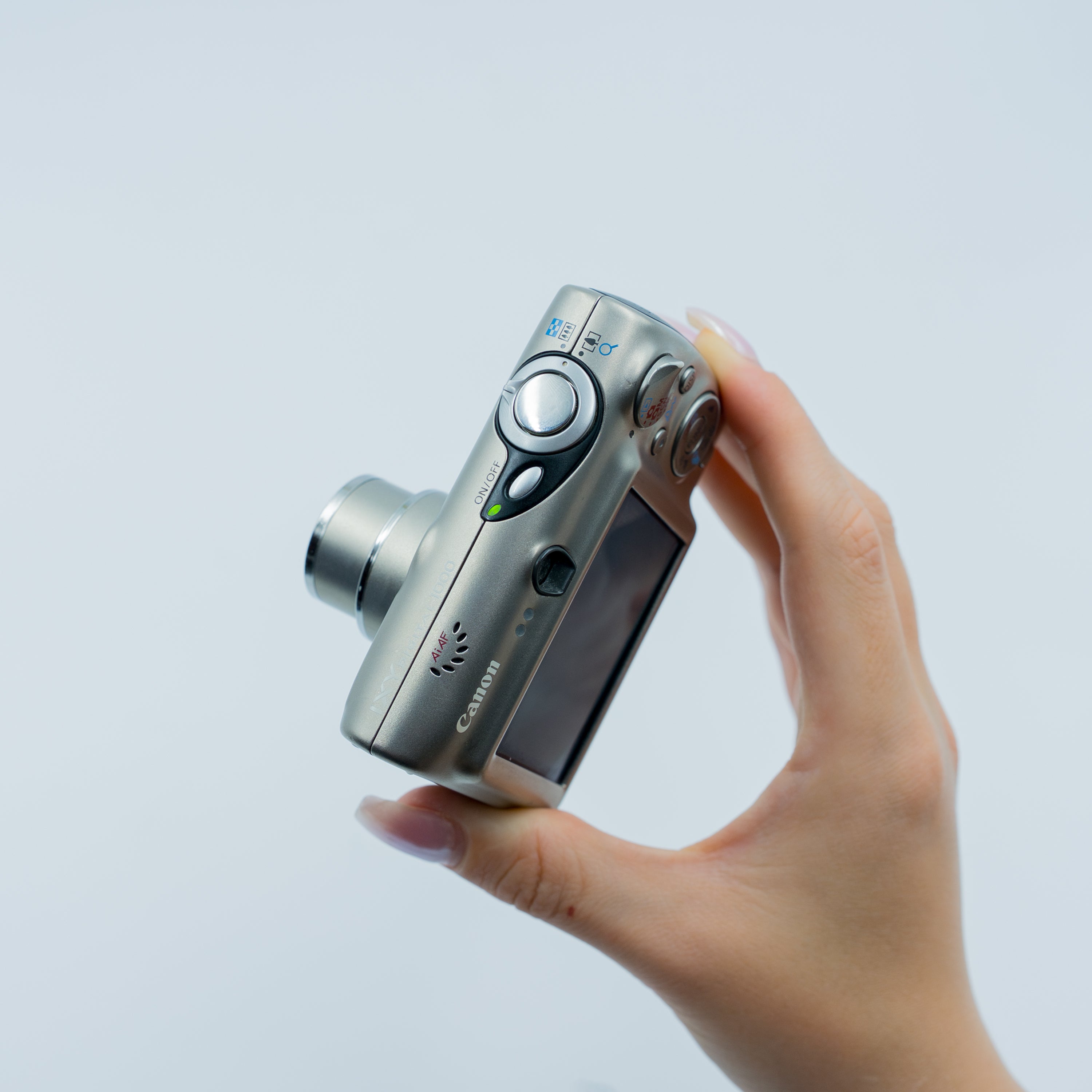 Canon IXY 1000 Titanyum 10MP CCD Kamera | RetroCameraLand – Retro