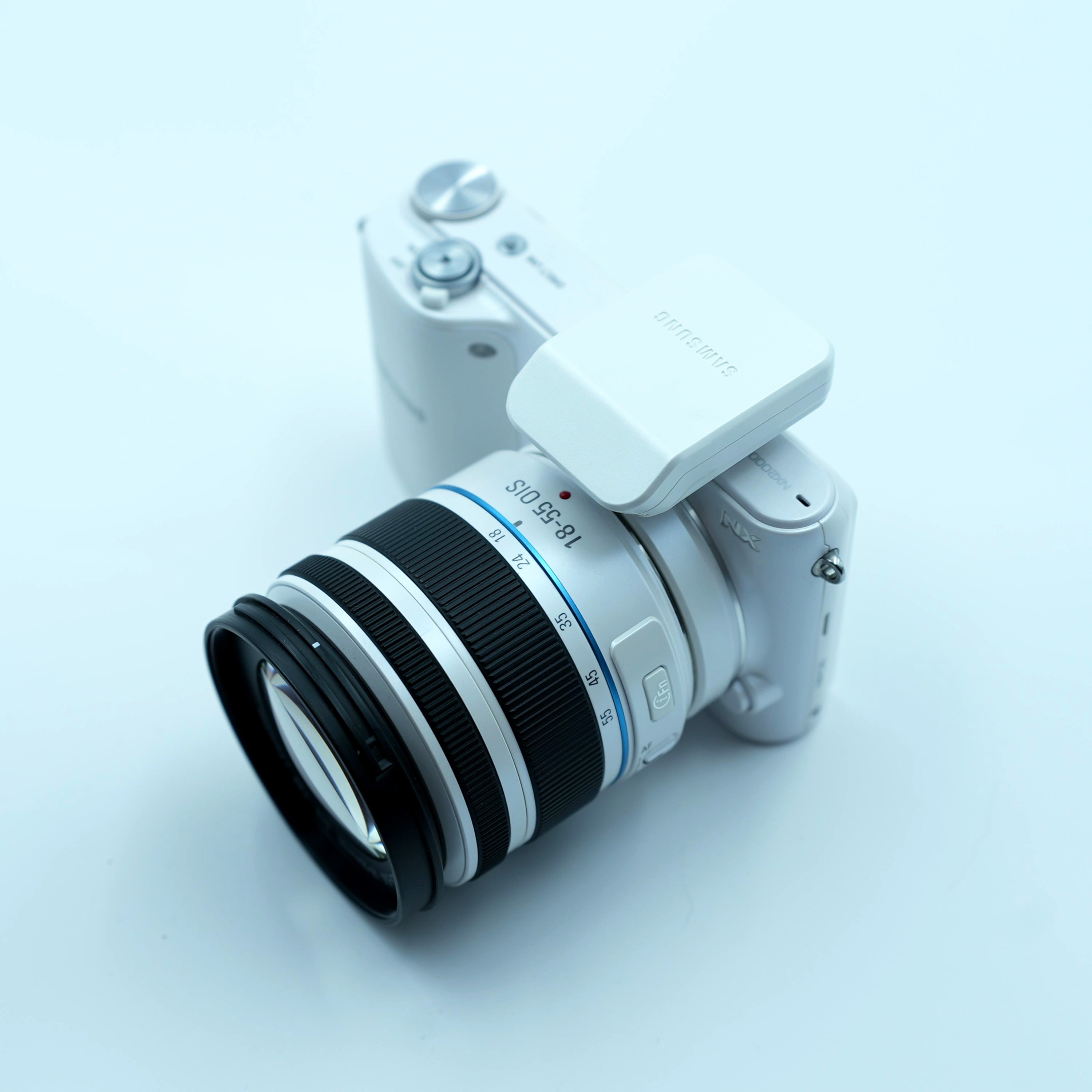 Samsung NX2000