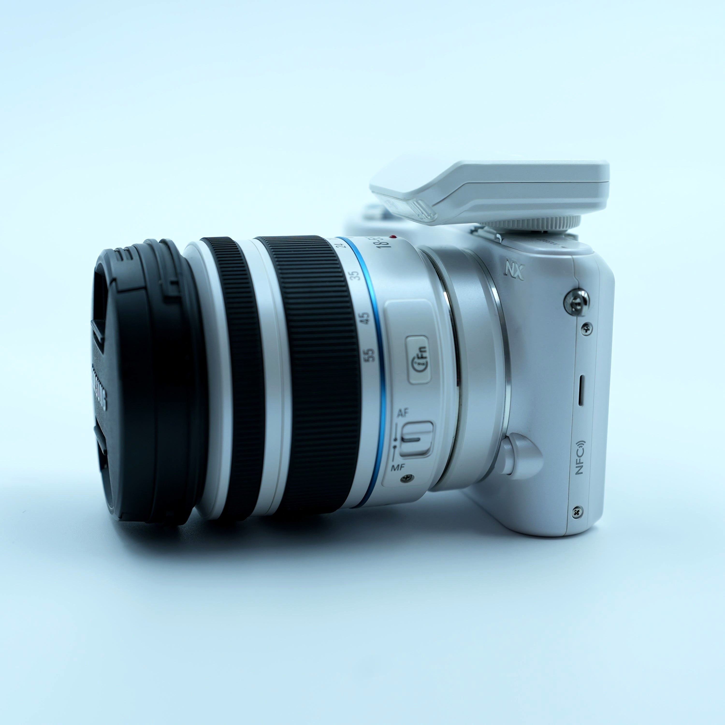 Samsung NX2000