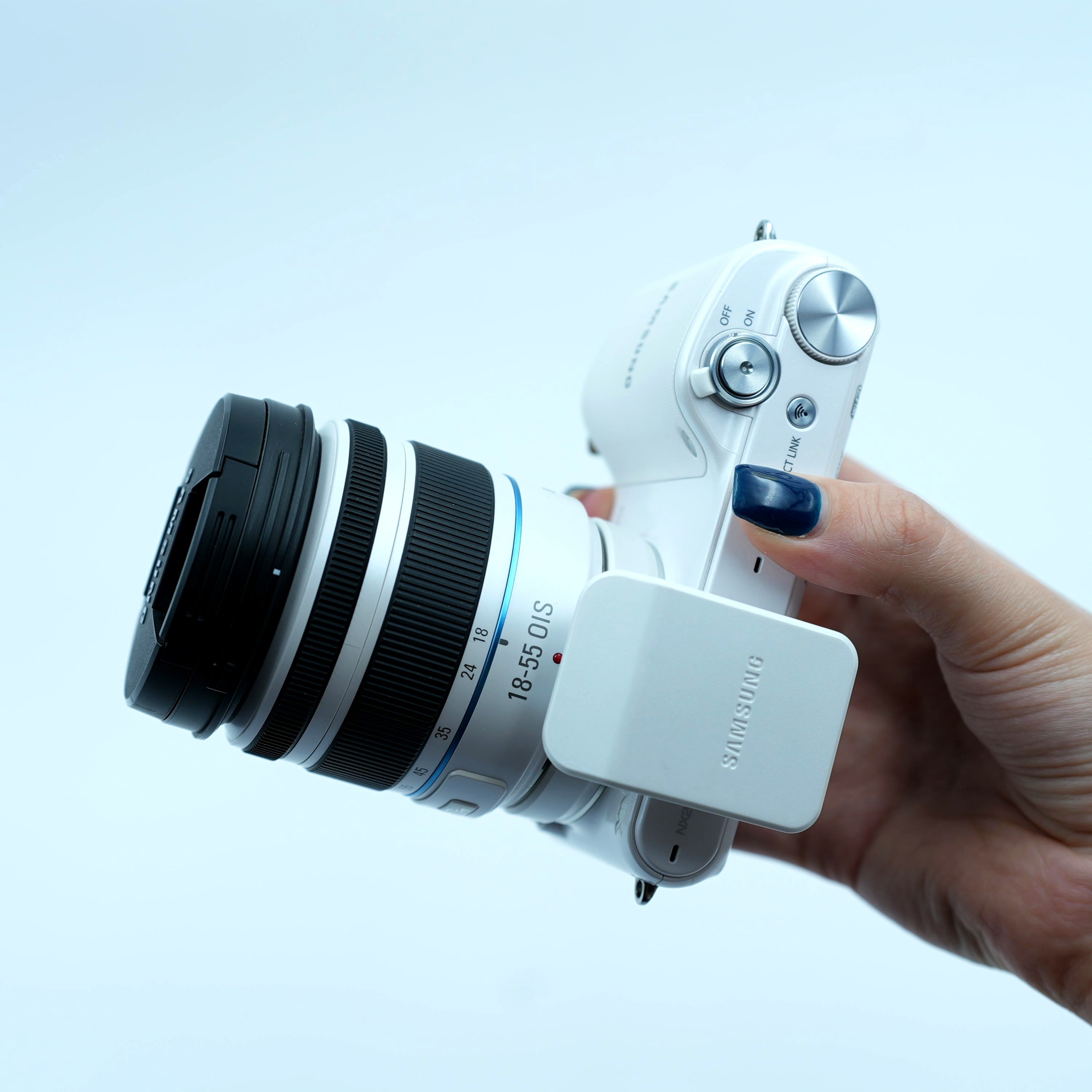 Samsung NX2000