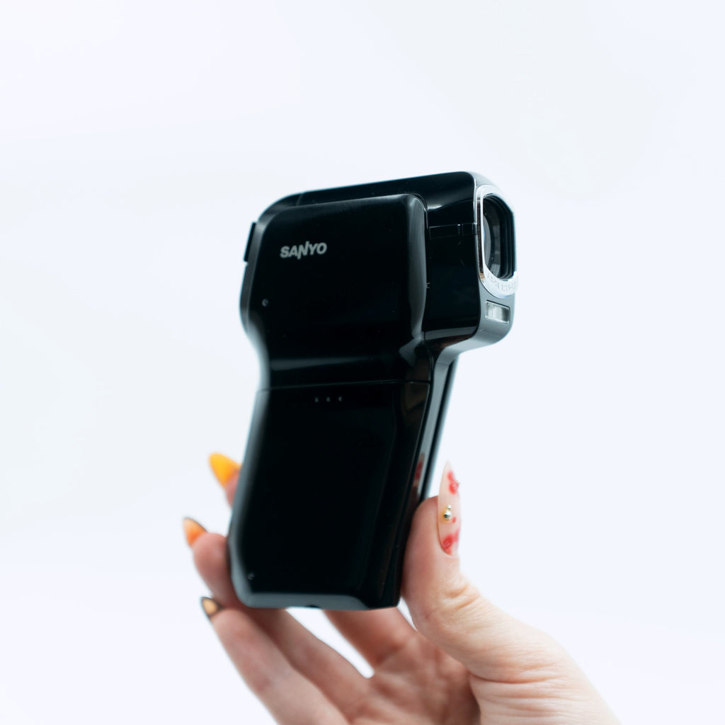 Sanyo Xacti CG-10