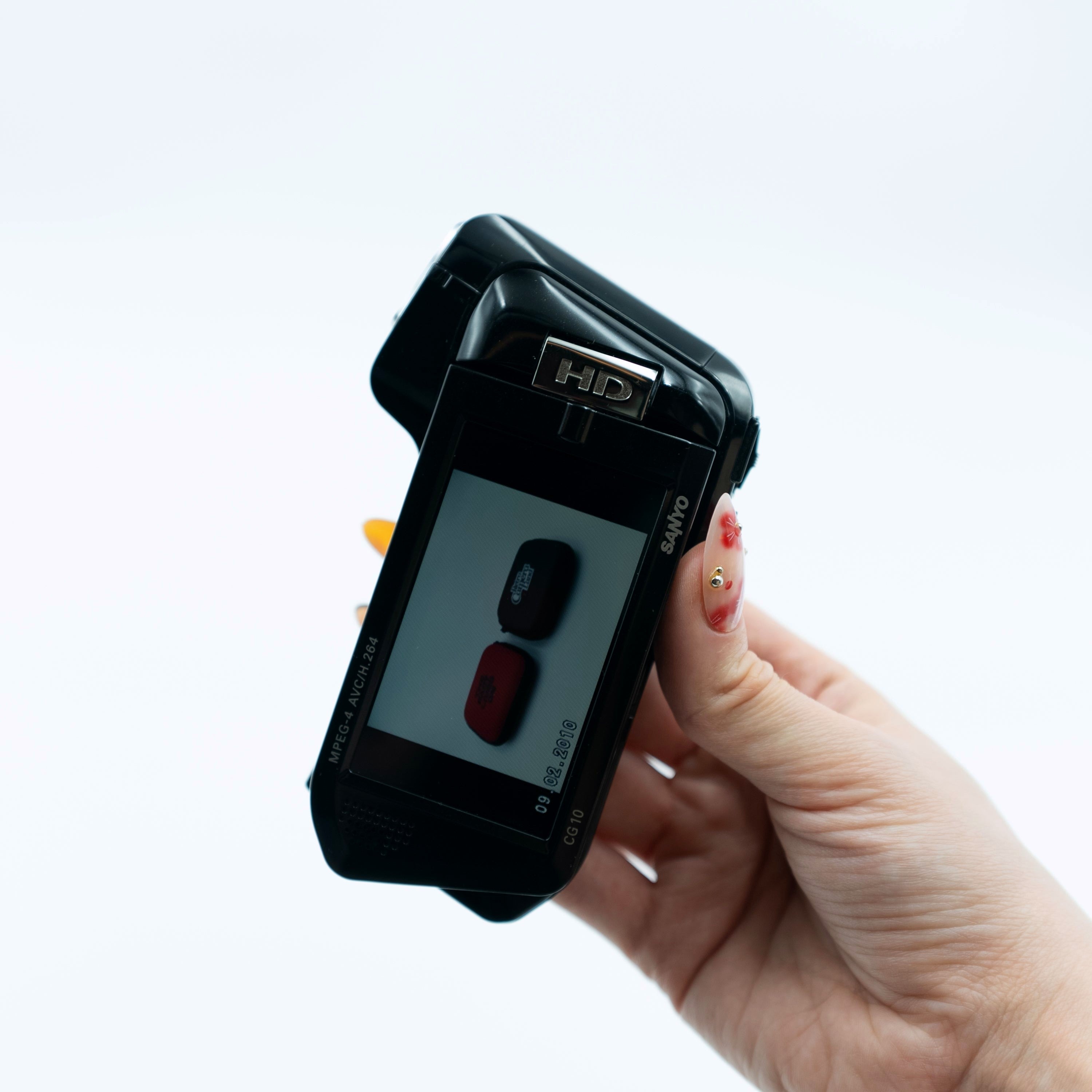 Sanyo Xacti CG-10