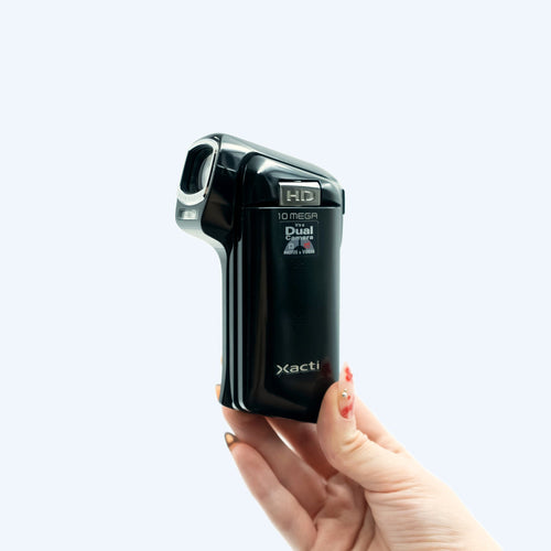 Sanyo Xacti CG-10