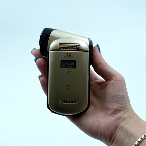 Sanyo Xacti CG20