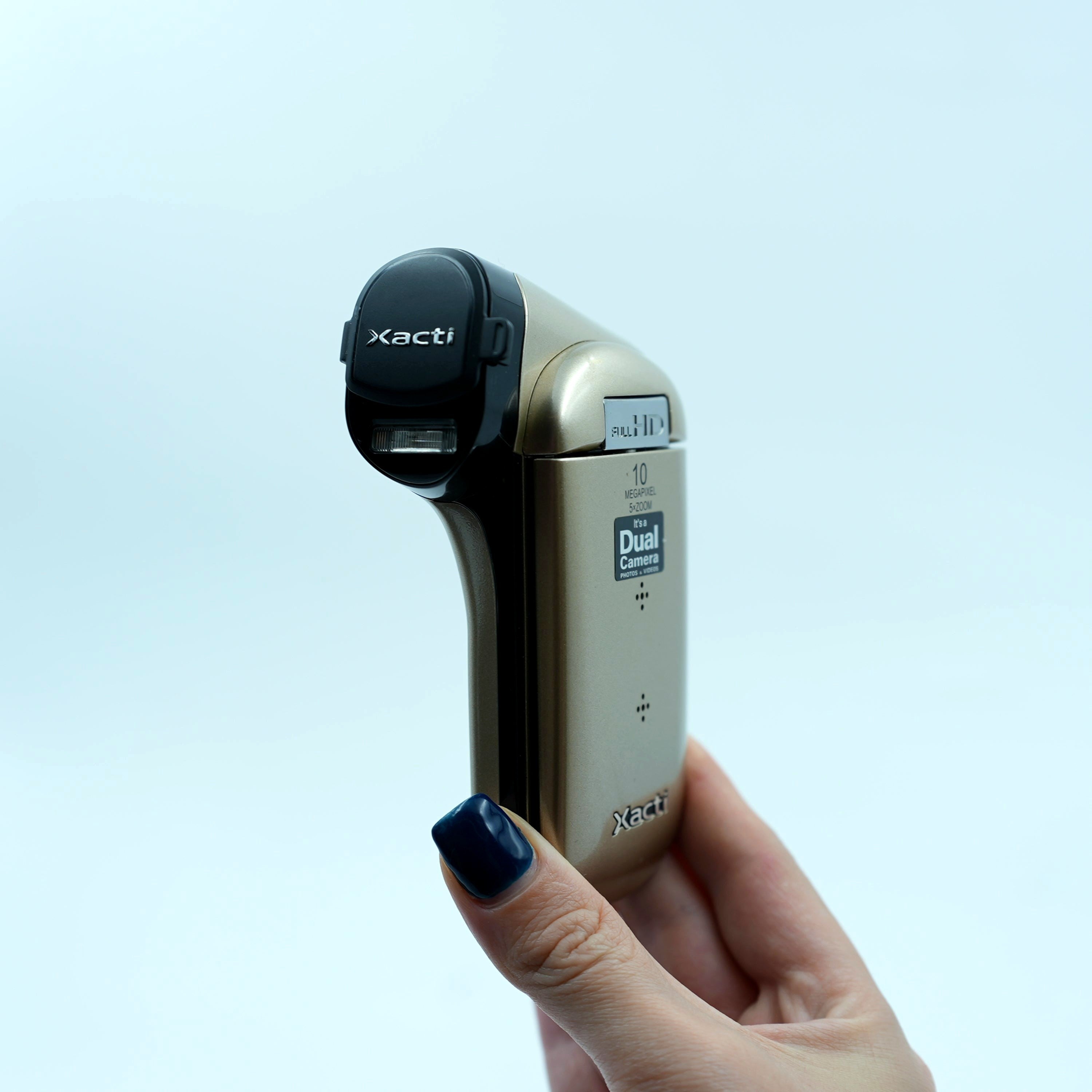 Sanyo Xacti CG20