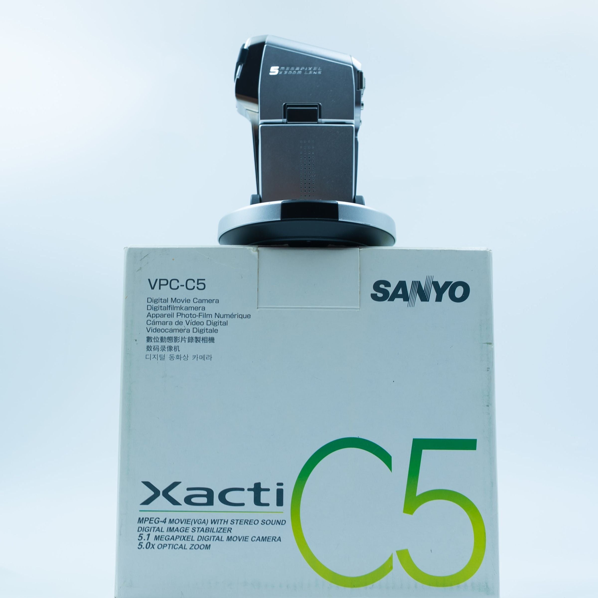 Sanyo Xacti VPC-C5 Gümüş Retro Kamera | RetroCameraLand