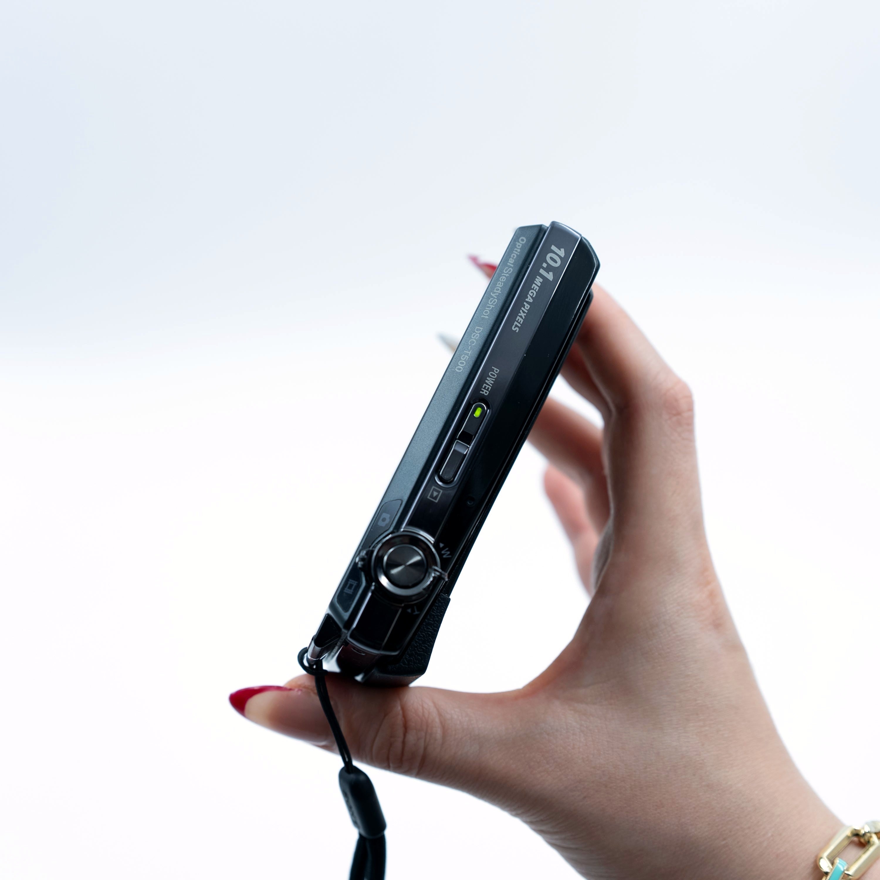 Sony Cyber-shot DSC-T500