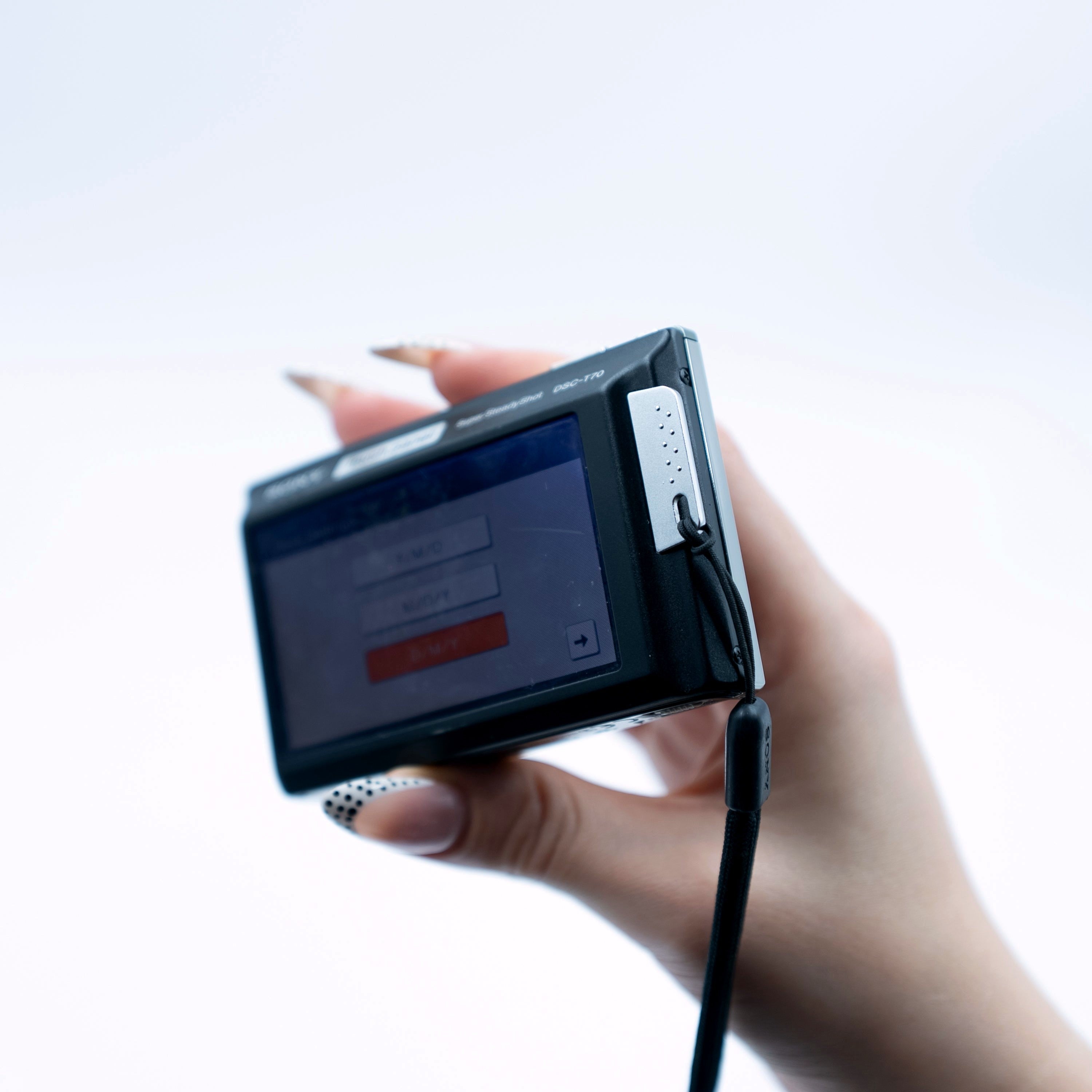 Sony Cyber-shot DSC-T70