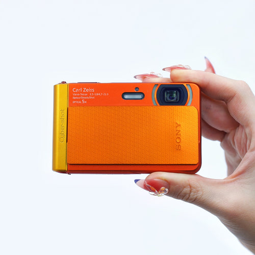 Sony Cyber-shot DSC-TX30 - ön görünüm