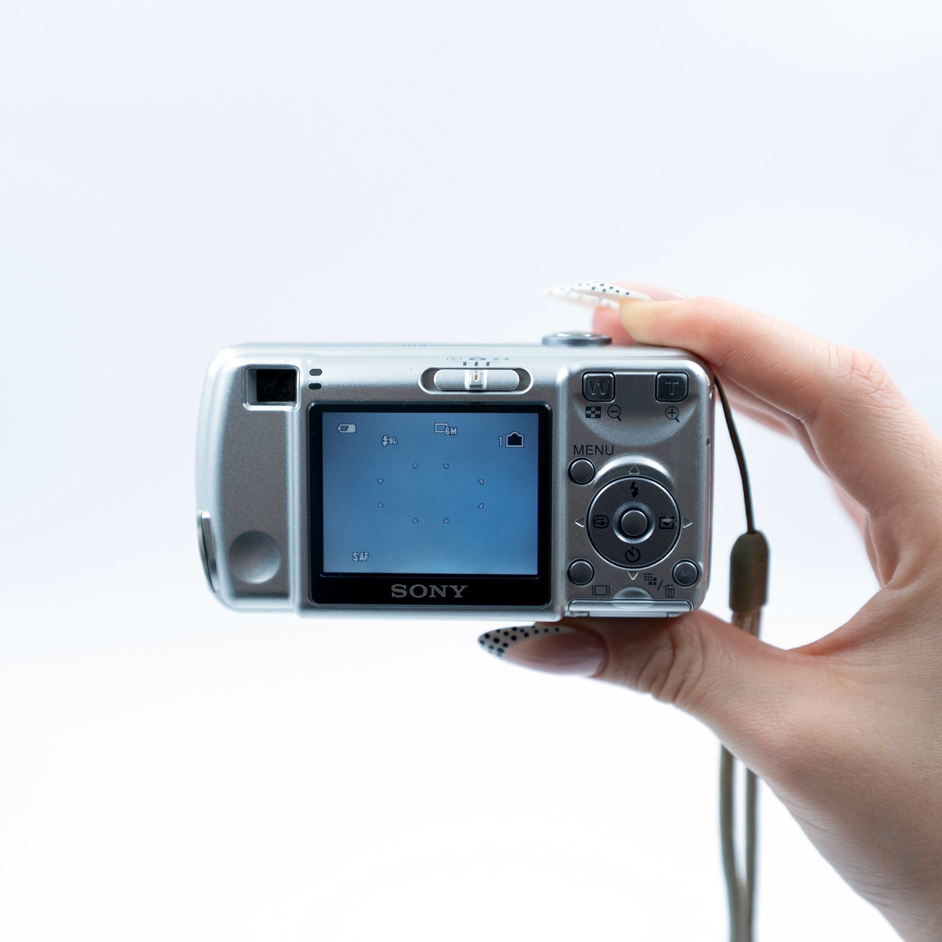 Sony Cybershot DSC-S600