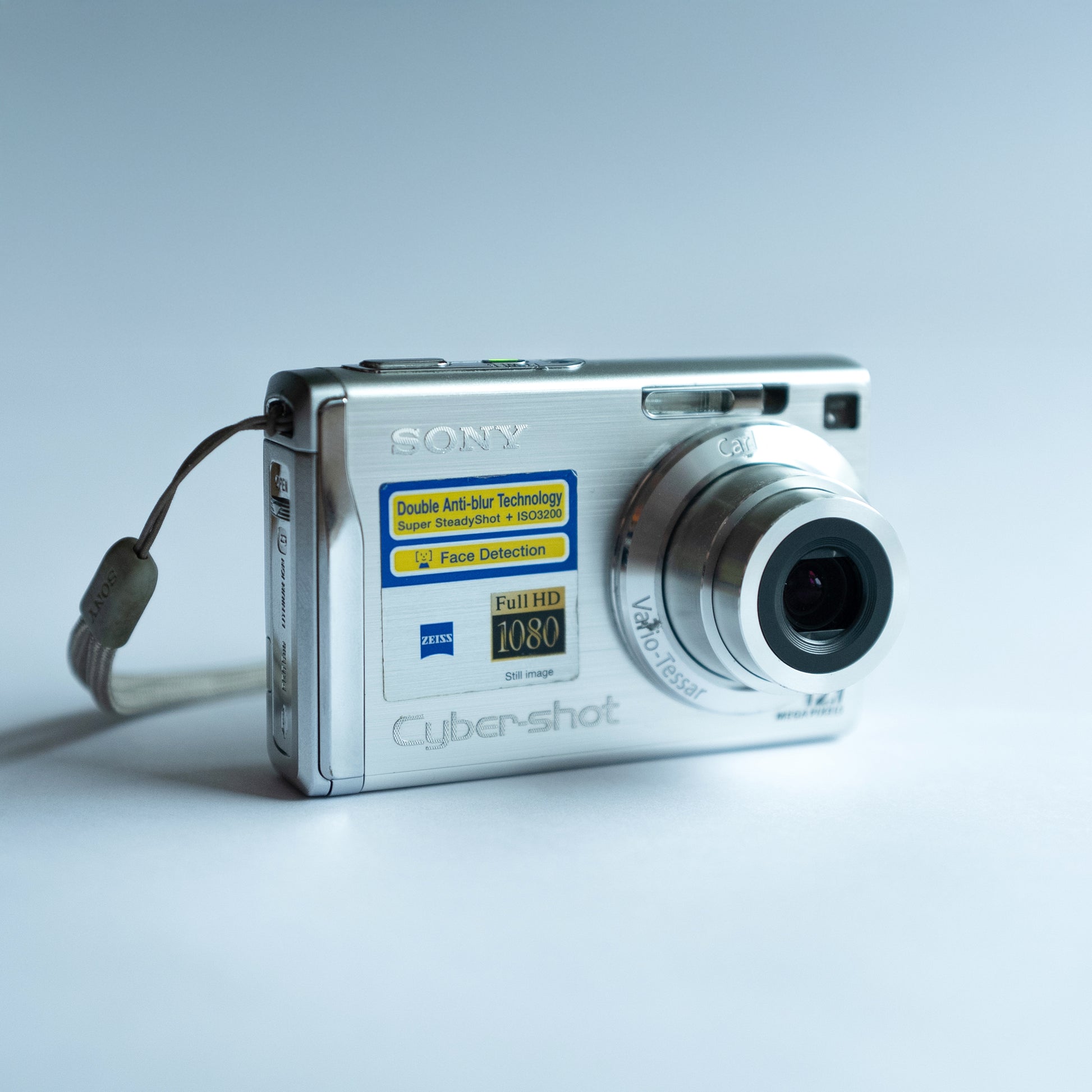 Sony Cybershot DSC-W200